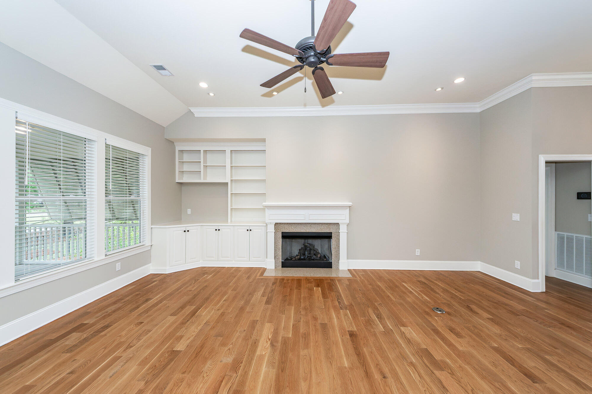 287 Commonwealth Road