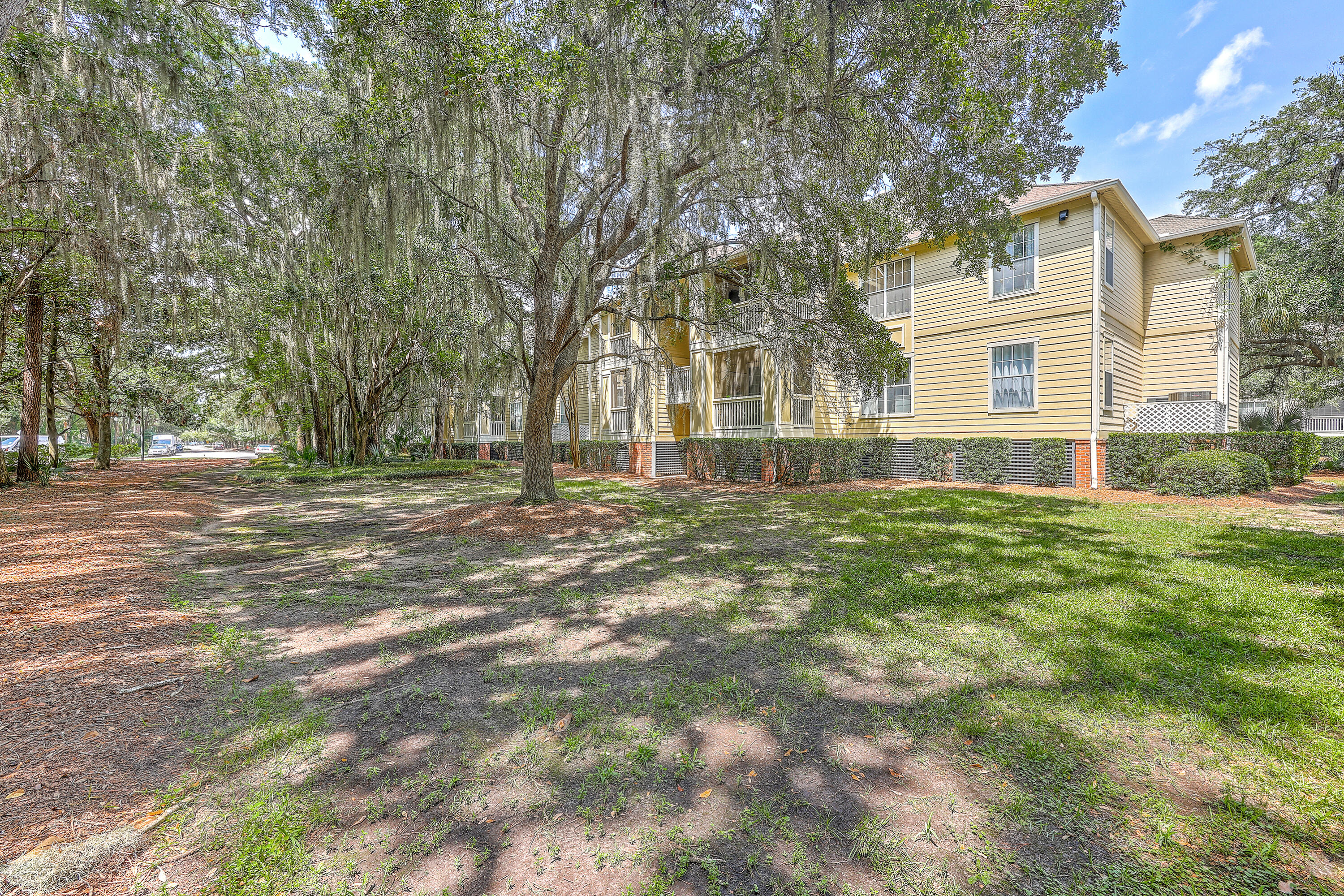 1600 Long Grove Drive # 1318, Mount Pleasant Unit: 1318