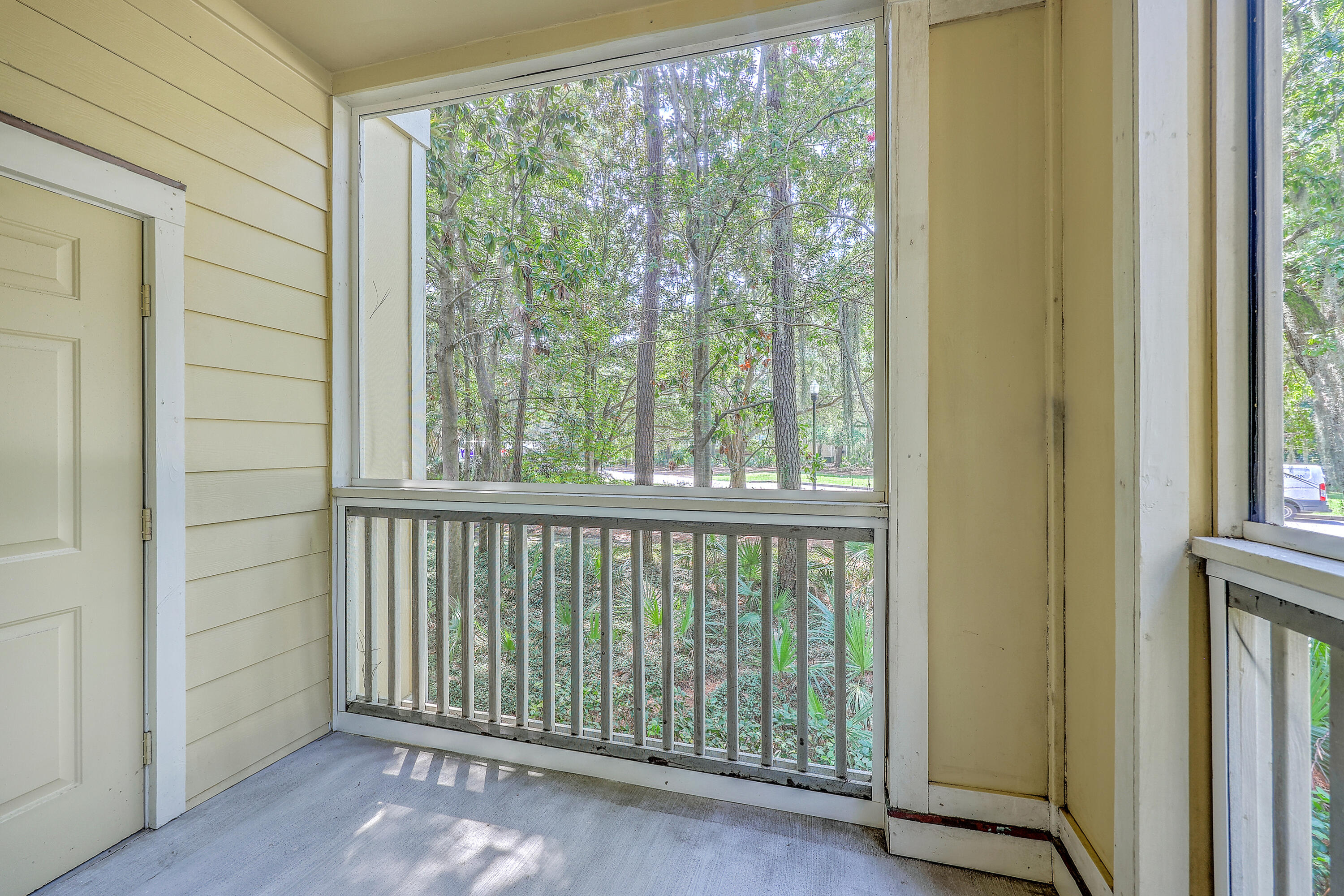 1600 Long Grove Drive # 1318, Mount Pleasant Unit: 1318