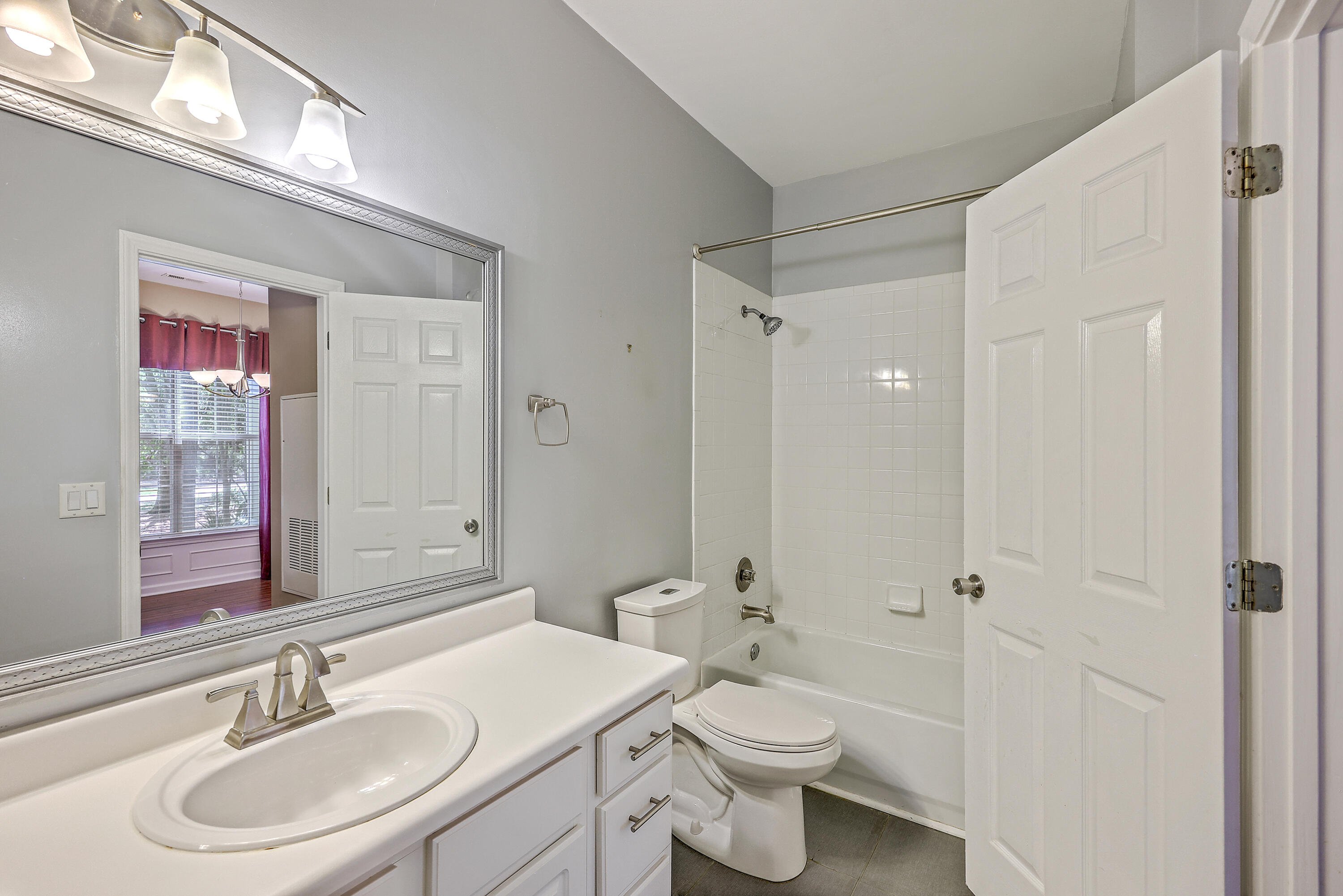 1600 Long Grove Drive # 1318, Mount Pleasant Unit: 1318