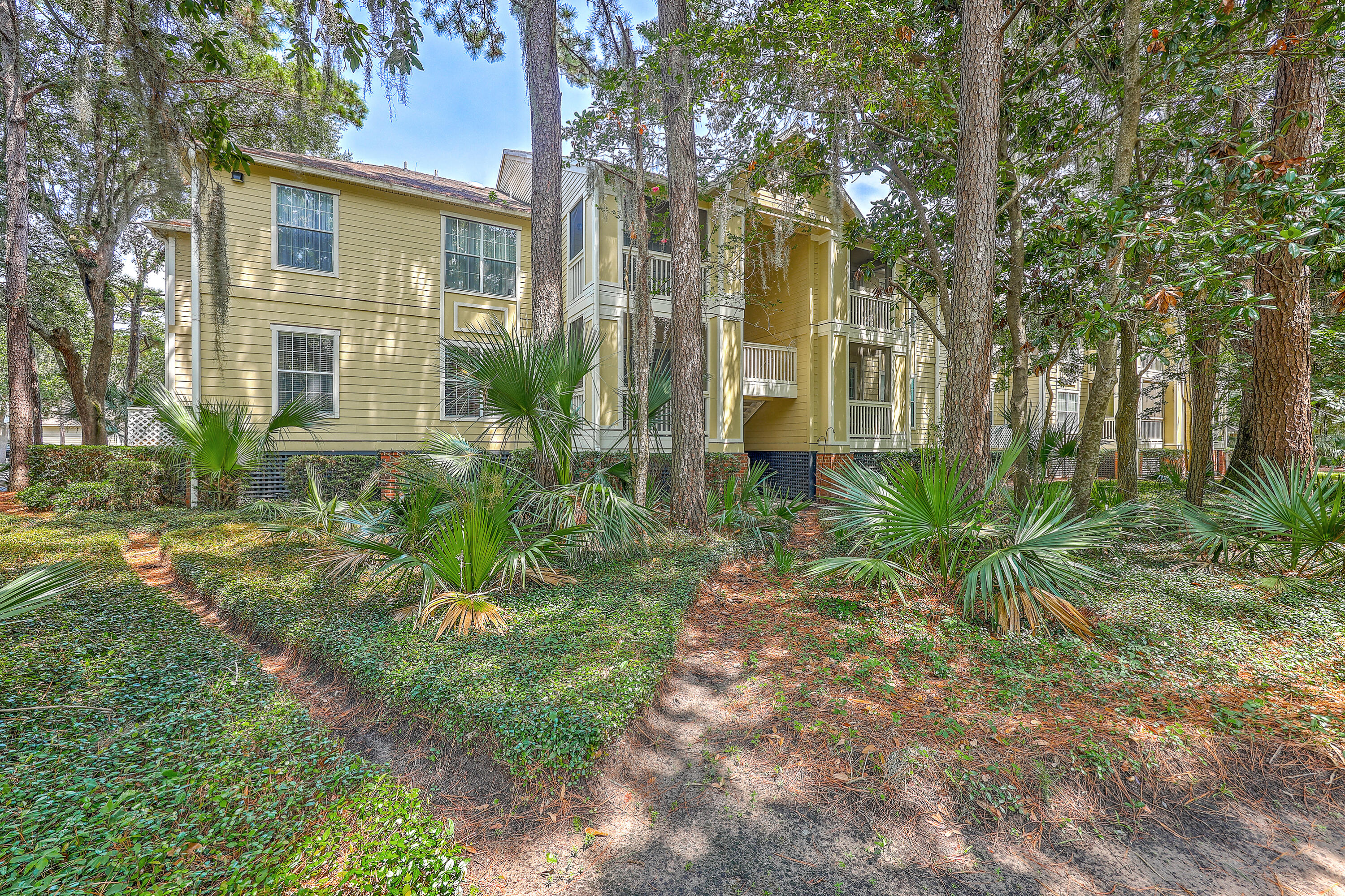 1600 Long Grove Drive # 1318, Mount Pleasant Unit: 1318