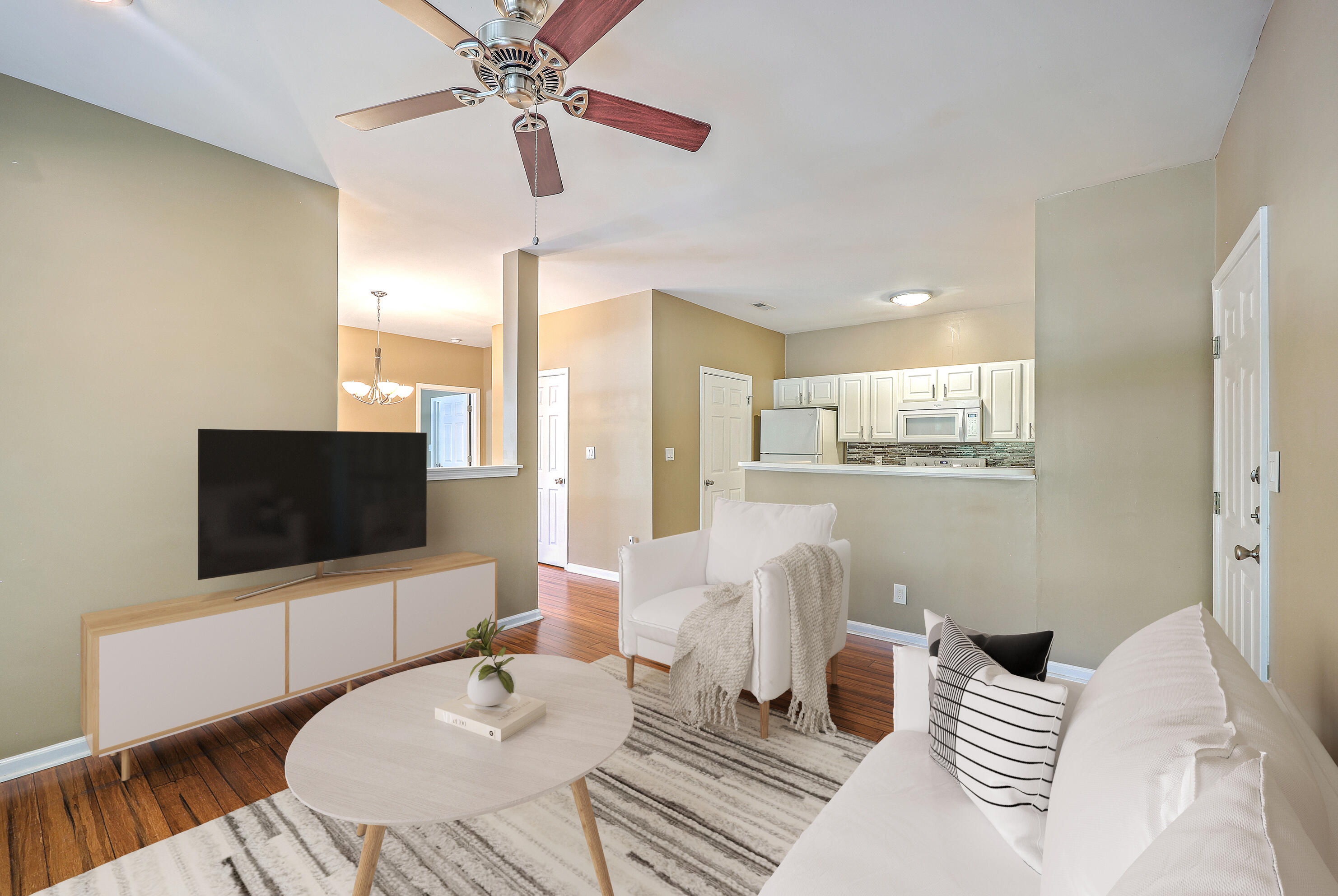 1600 Long Grove Drive # 1318, Mount Pleasant Unit: 1318