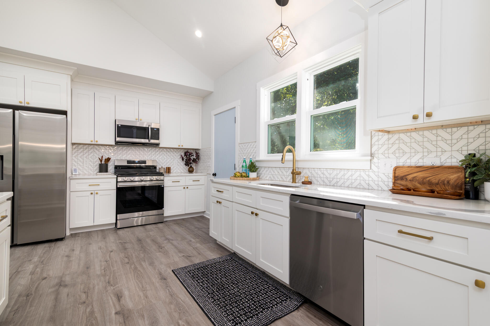 1729 Heritage Park Road