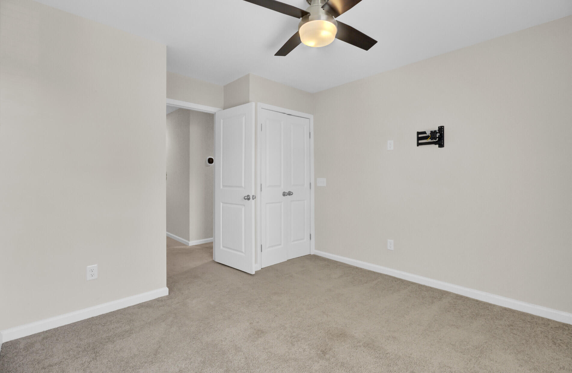 2135 Kemmerlin Street