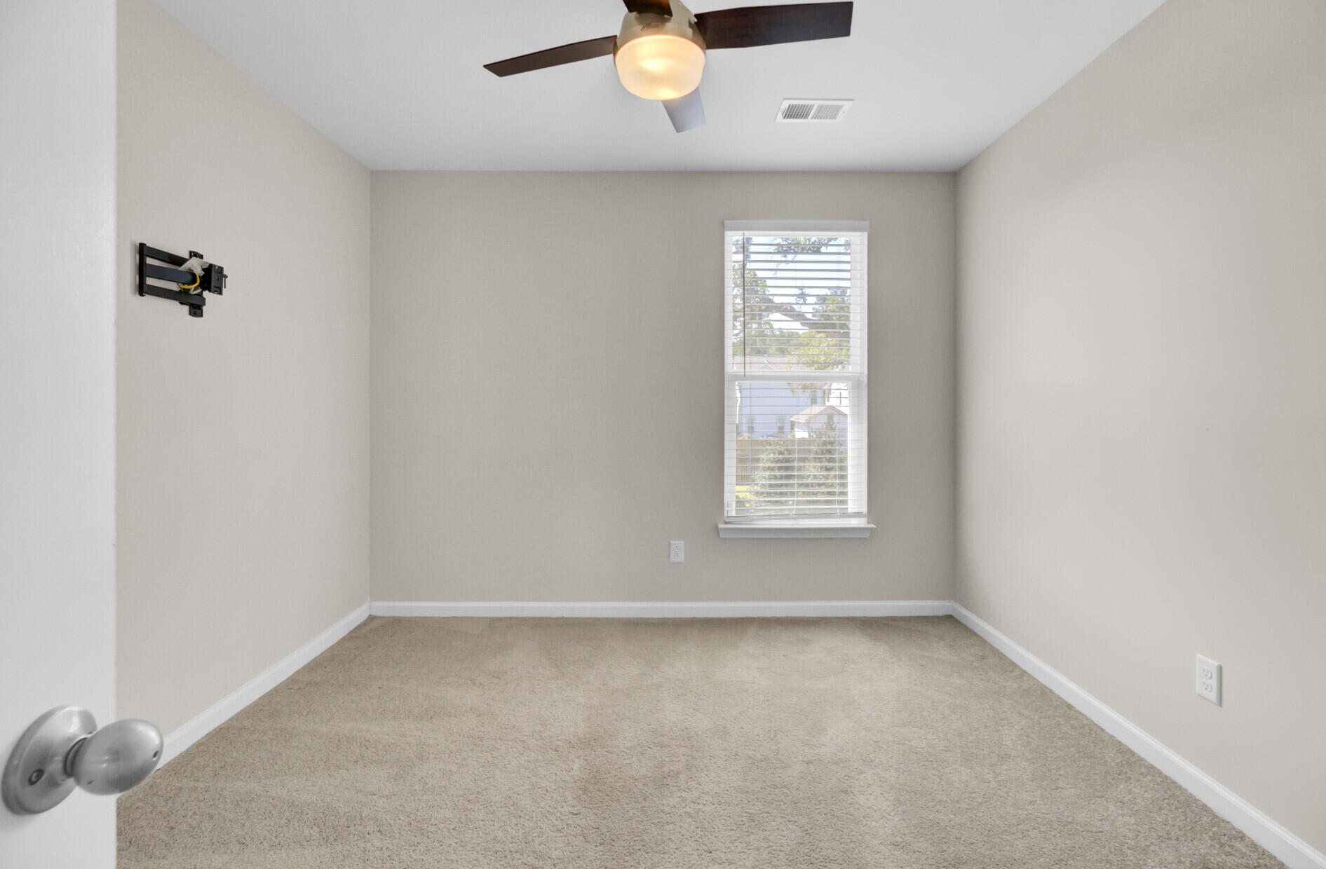 2135 Kemmerlin Street