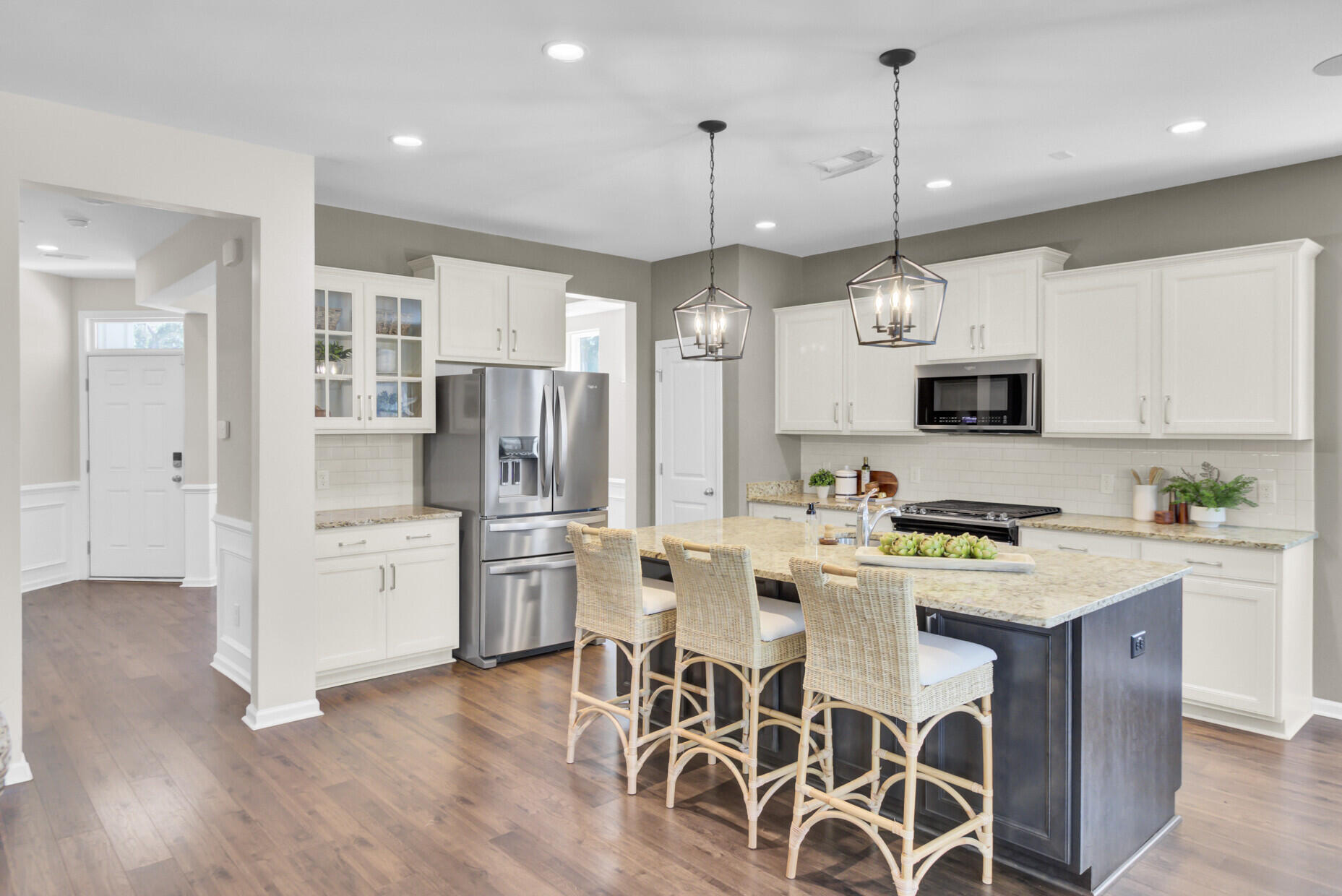 2135 Kemmerlin Street