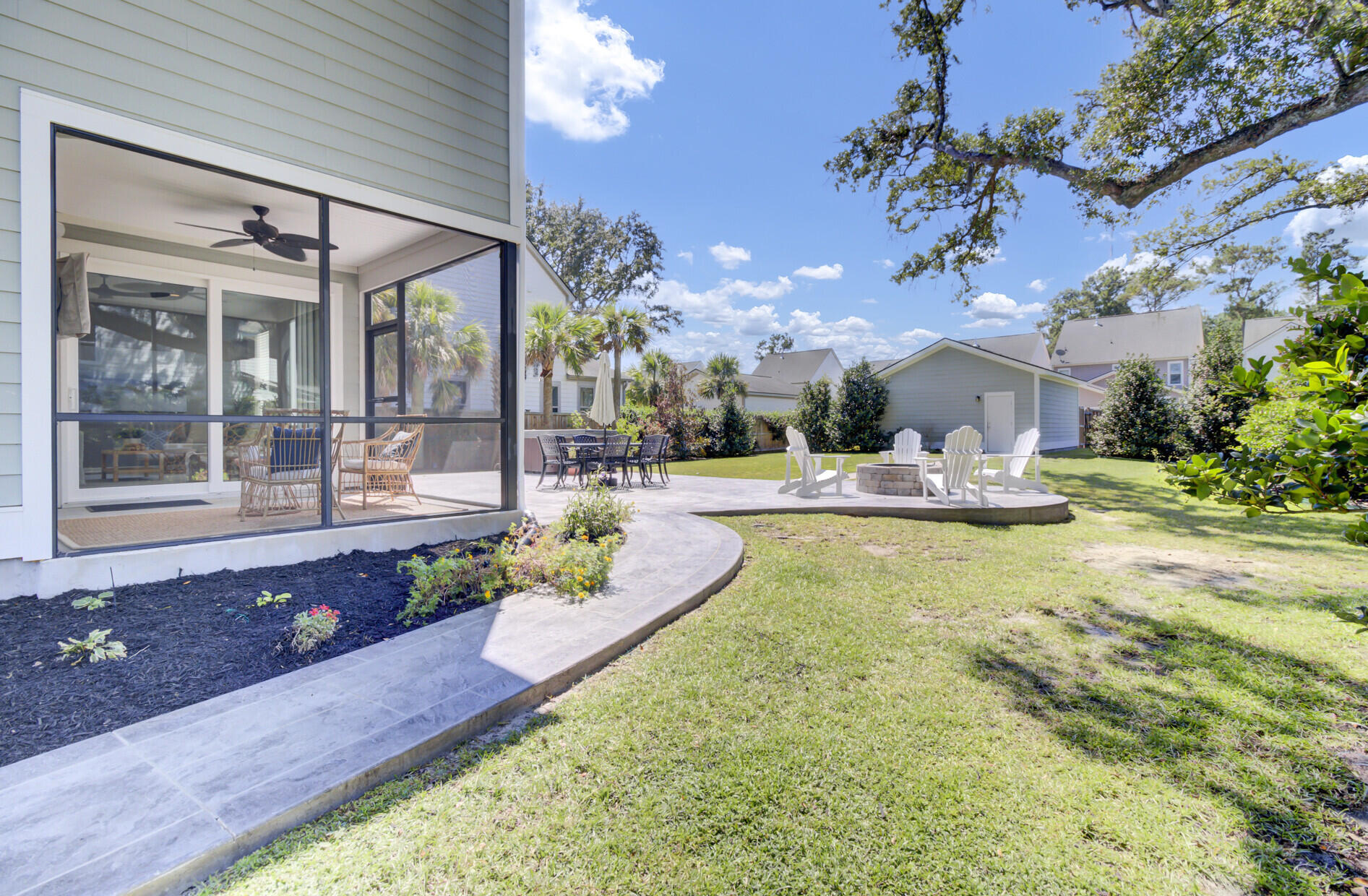 2135 Kemmerlin Street