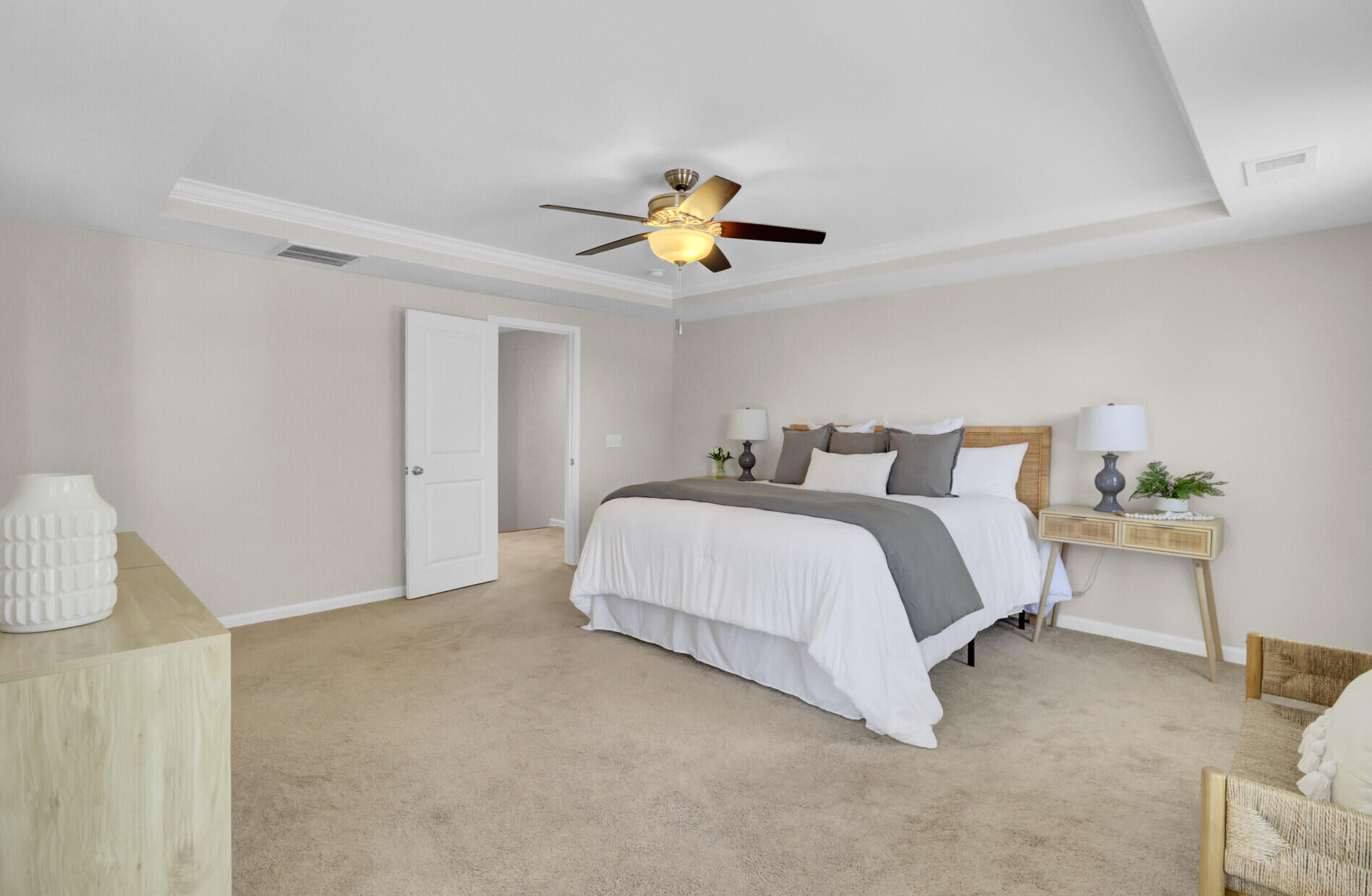 2135 Kemmerlin Street