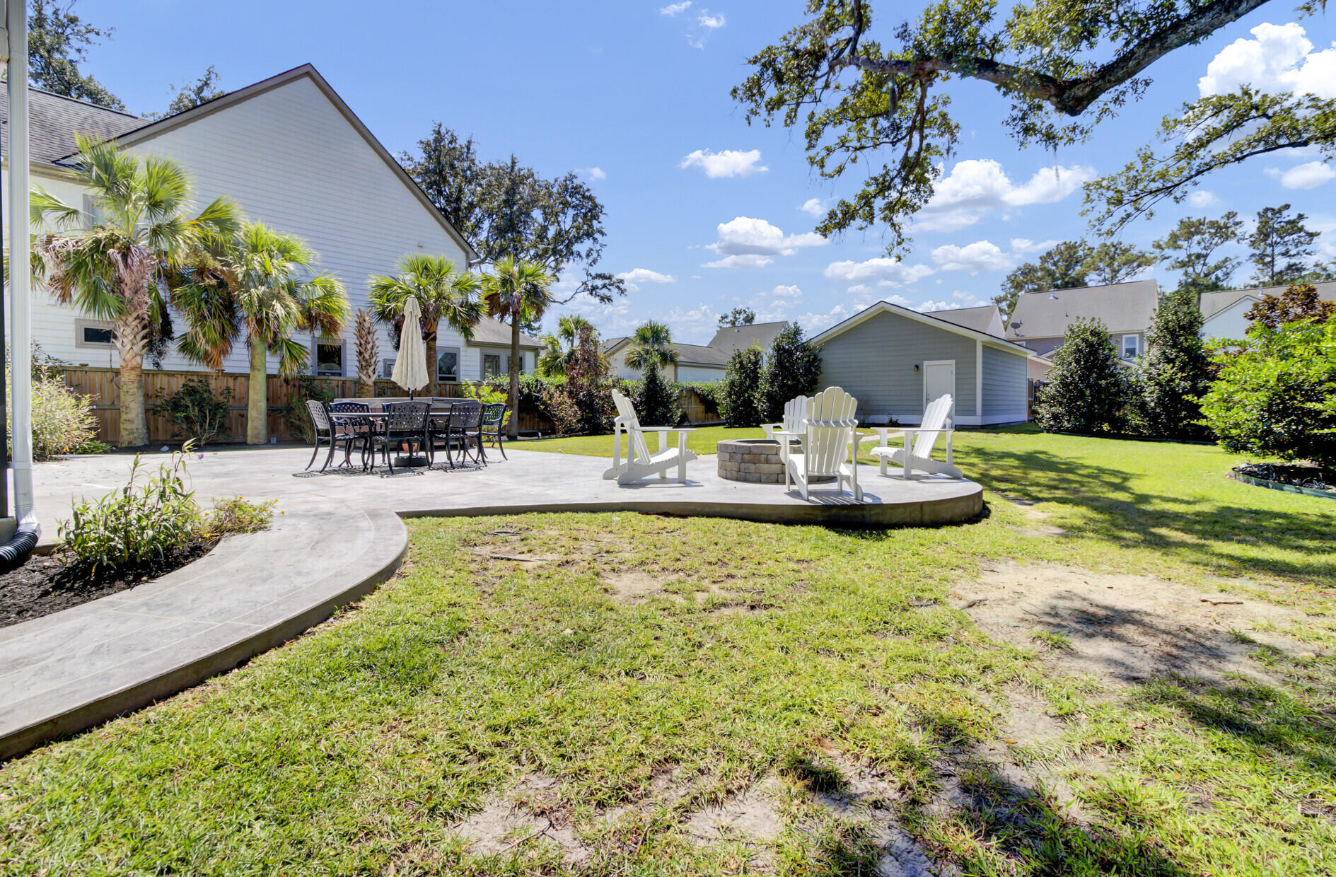 2135 Kemmerlin Street