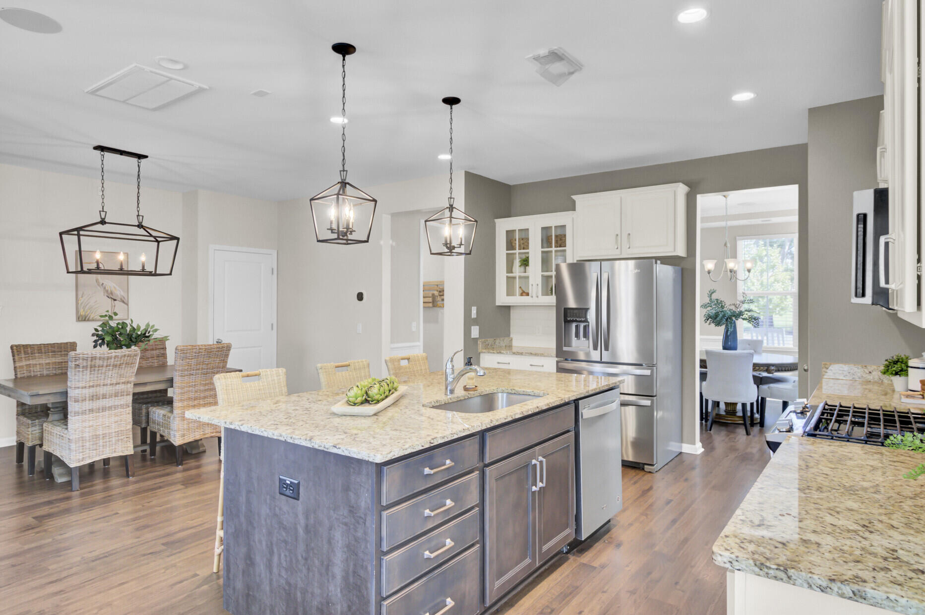 2135 Kemmerlin Street