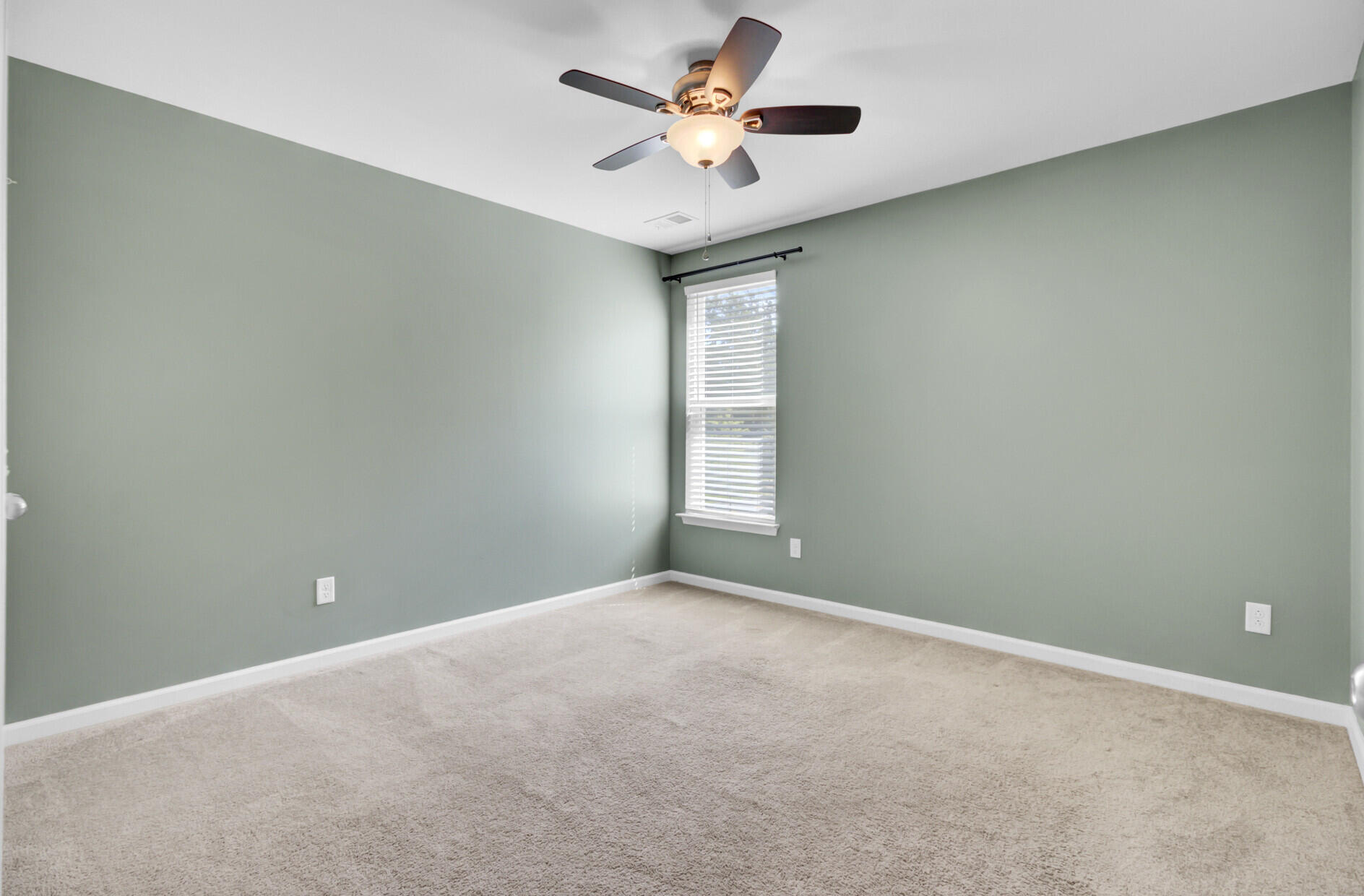 2135 Kemmerlin Street