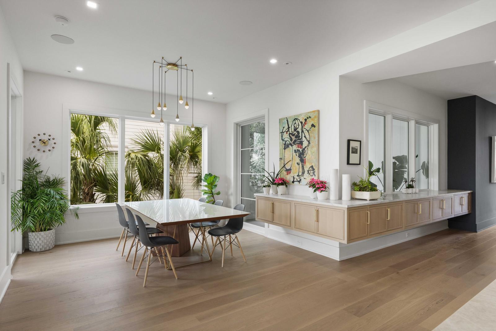 304 Carolina Boulevard