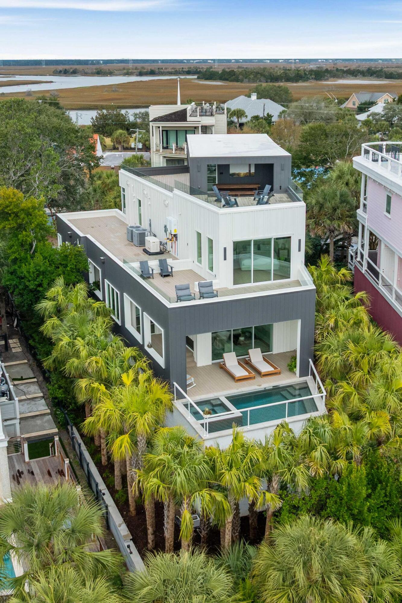 304 Carolina Boulevard