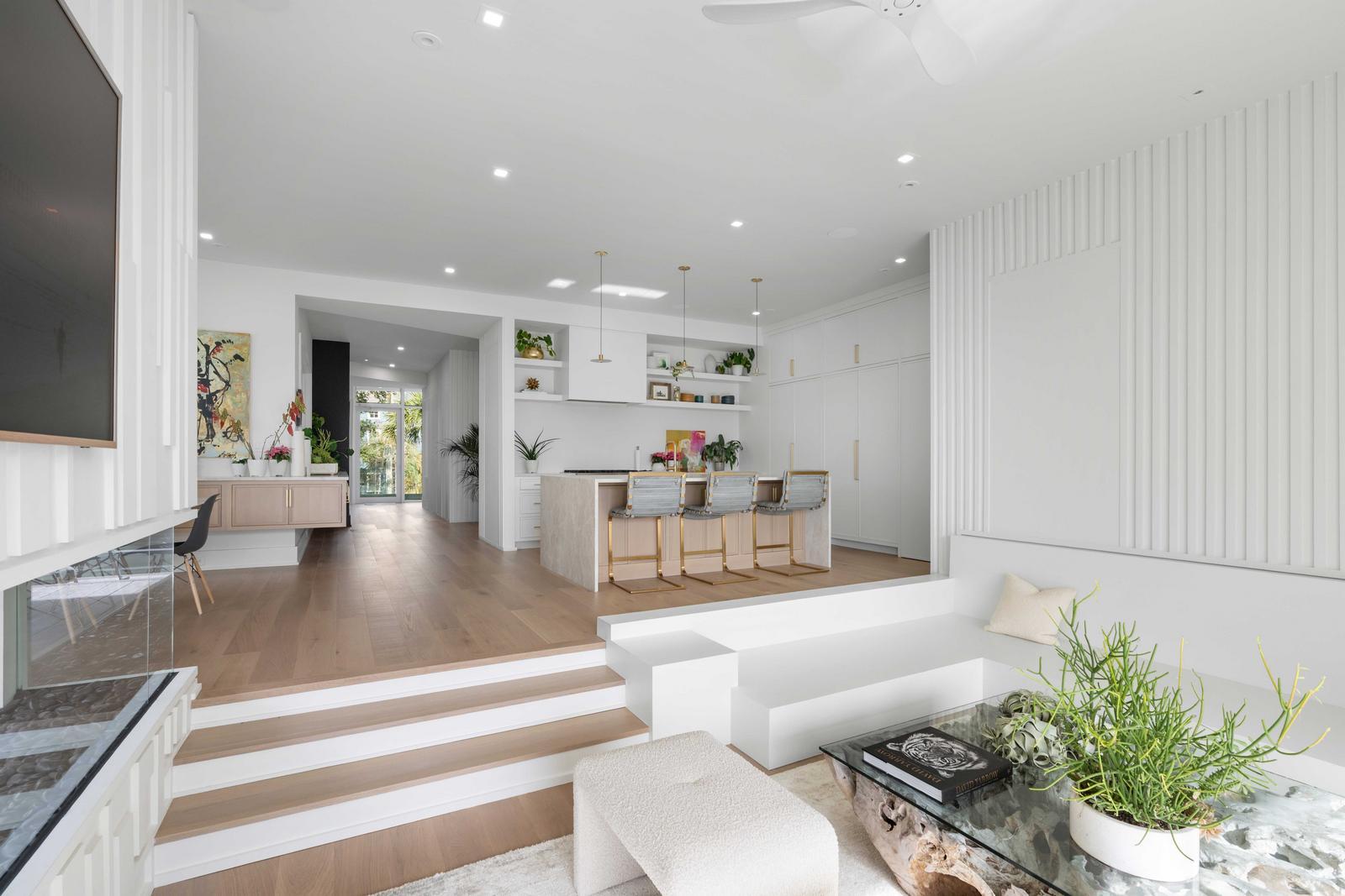 304 Carolina Boulevard