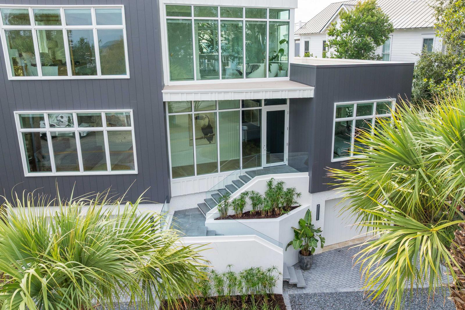 304 Carolina Boulevard