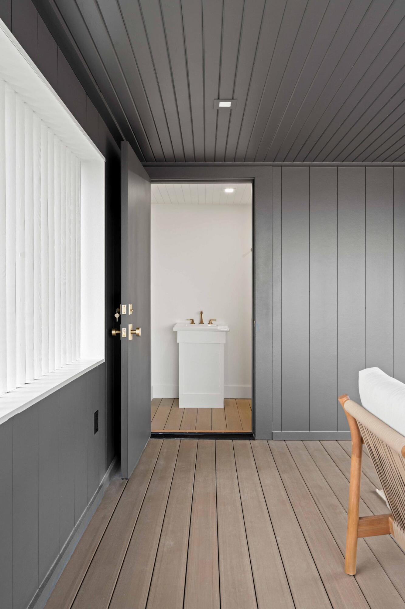 304 Carolina Boulevard