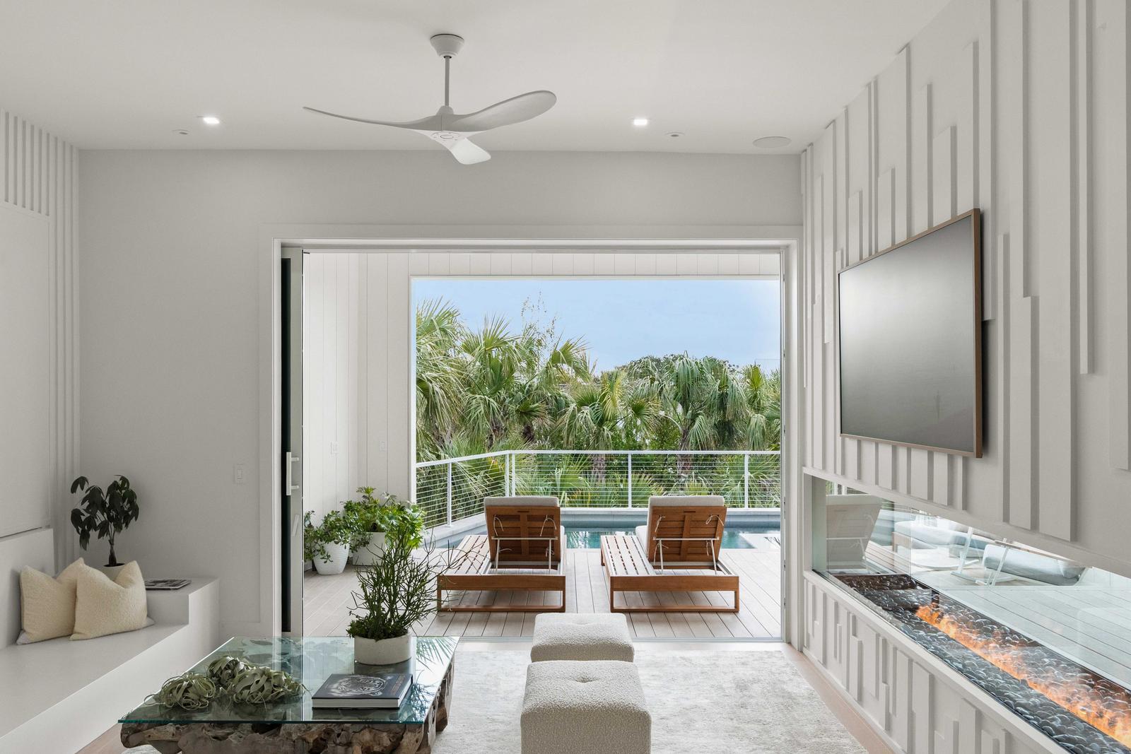 304 Carolina Boulevard