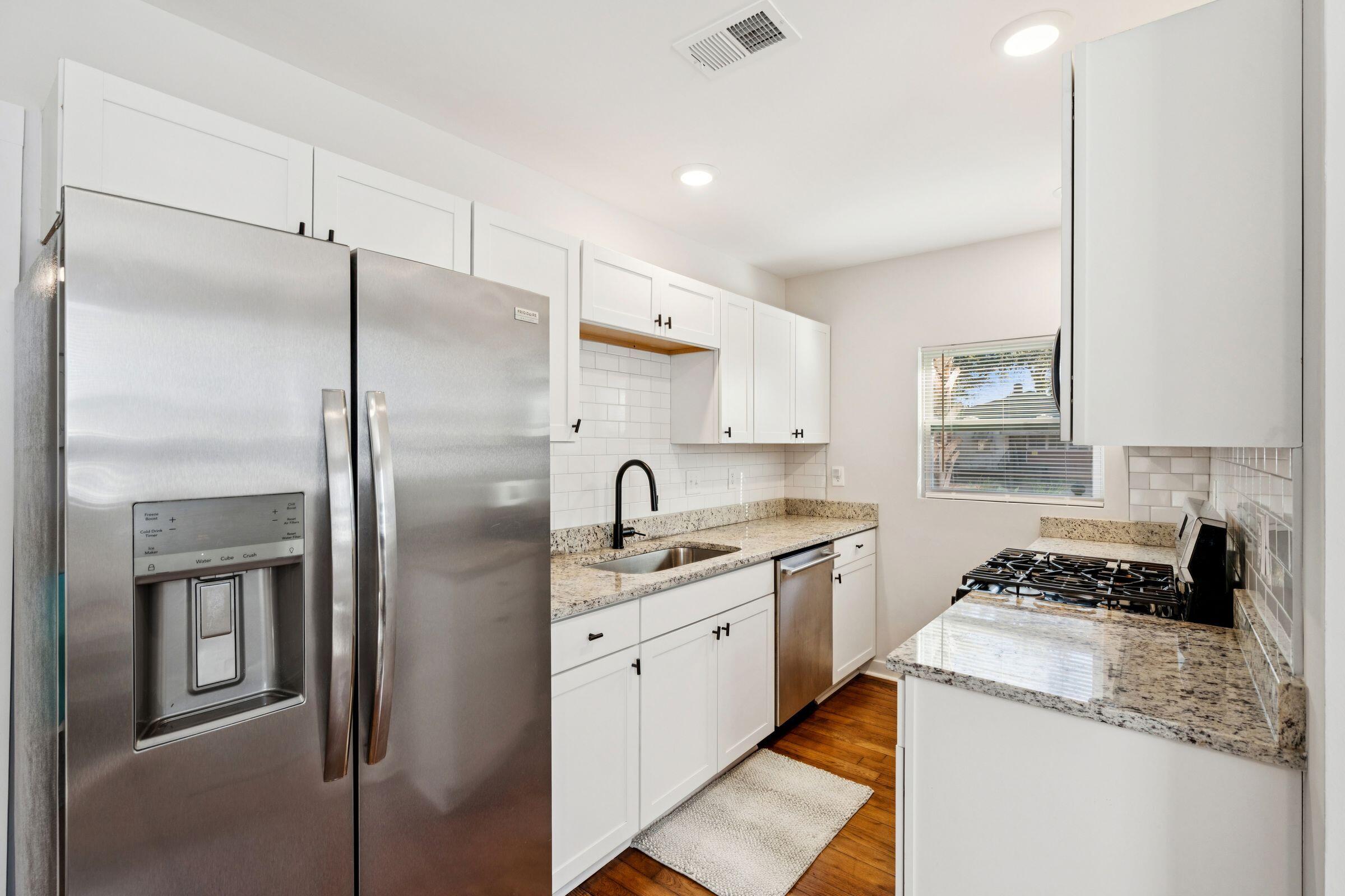 2384 Cambridge Avenue