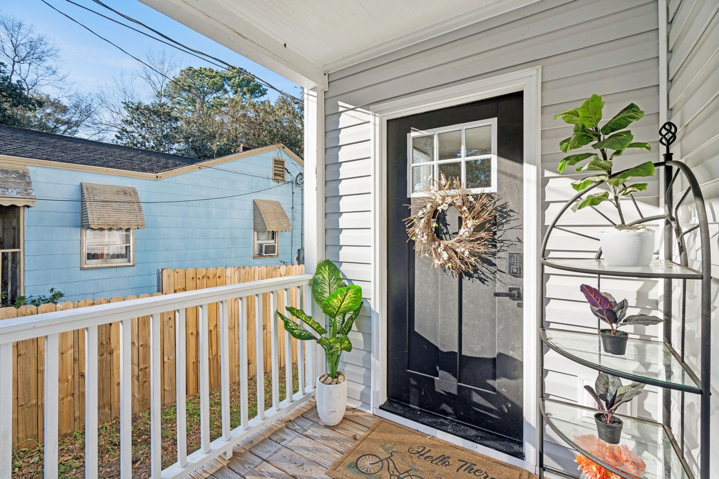 2384 Cambridge Avenue