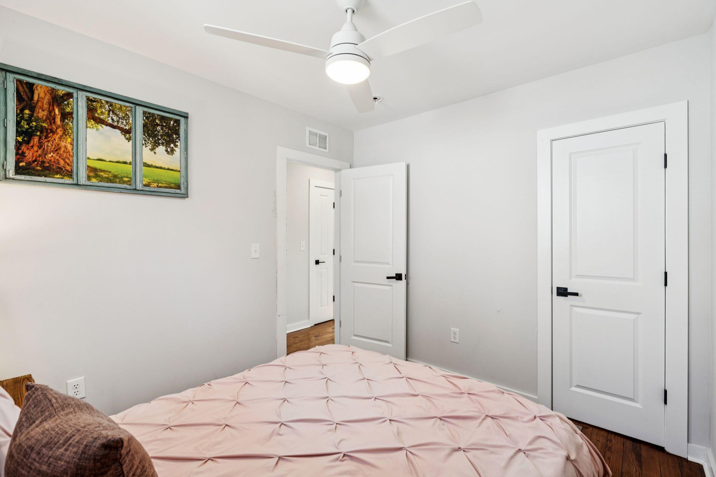 2384 Cambridge Avenue