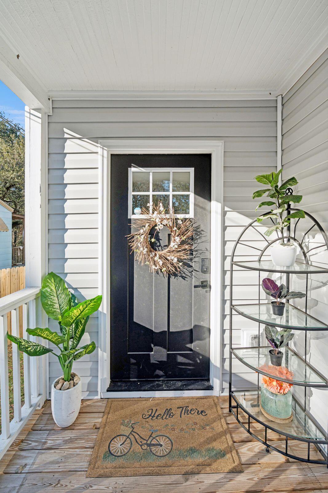 2384 Cambridge Avenue