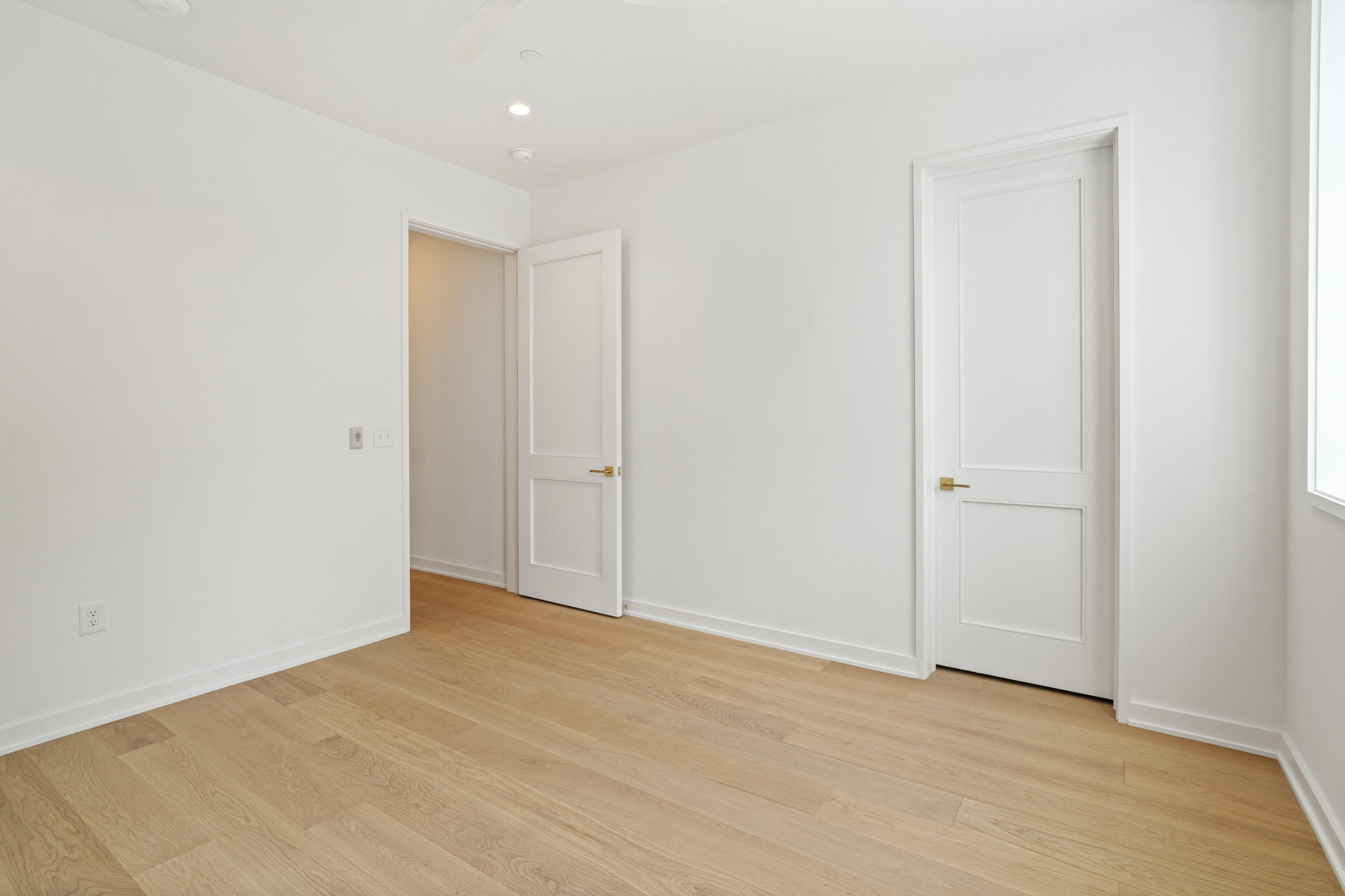 211 Seven Farms Drive # 201