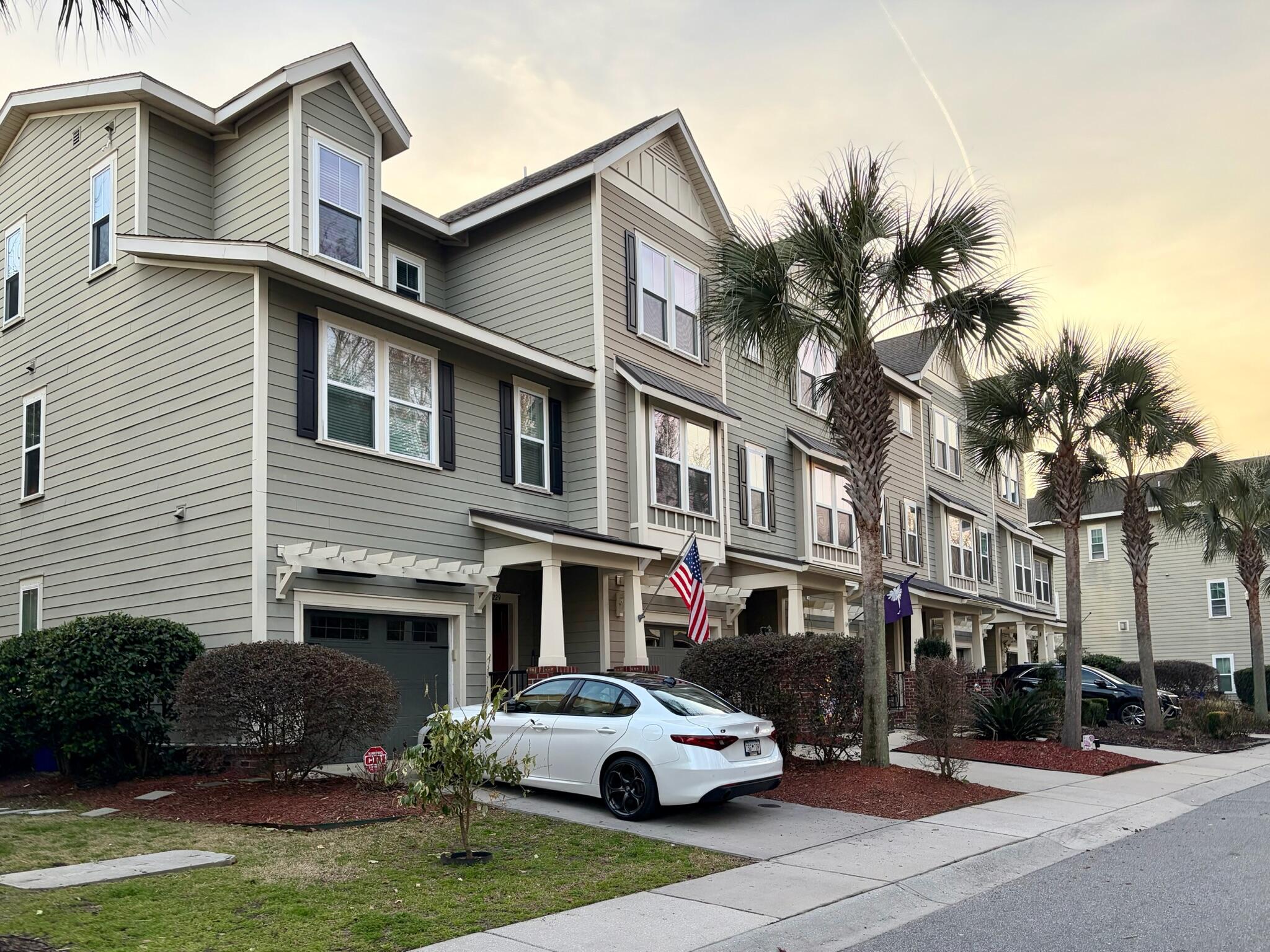 1219 Dingle Road