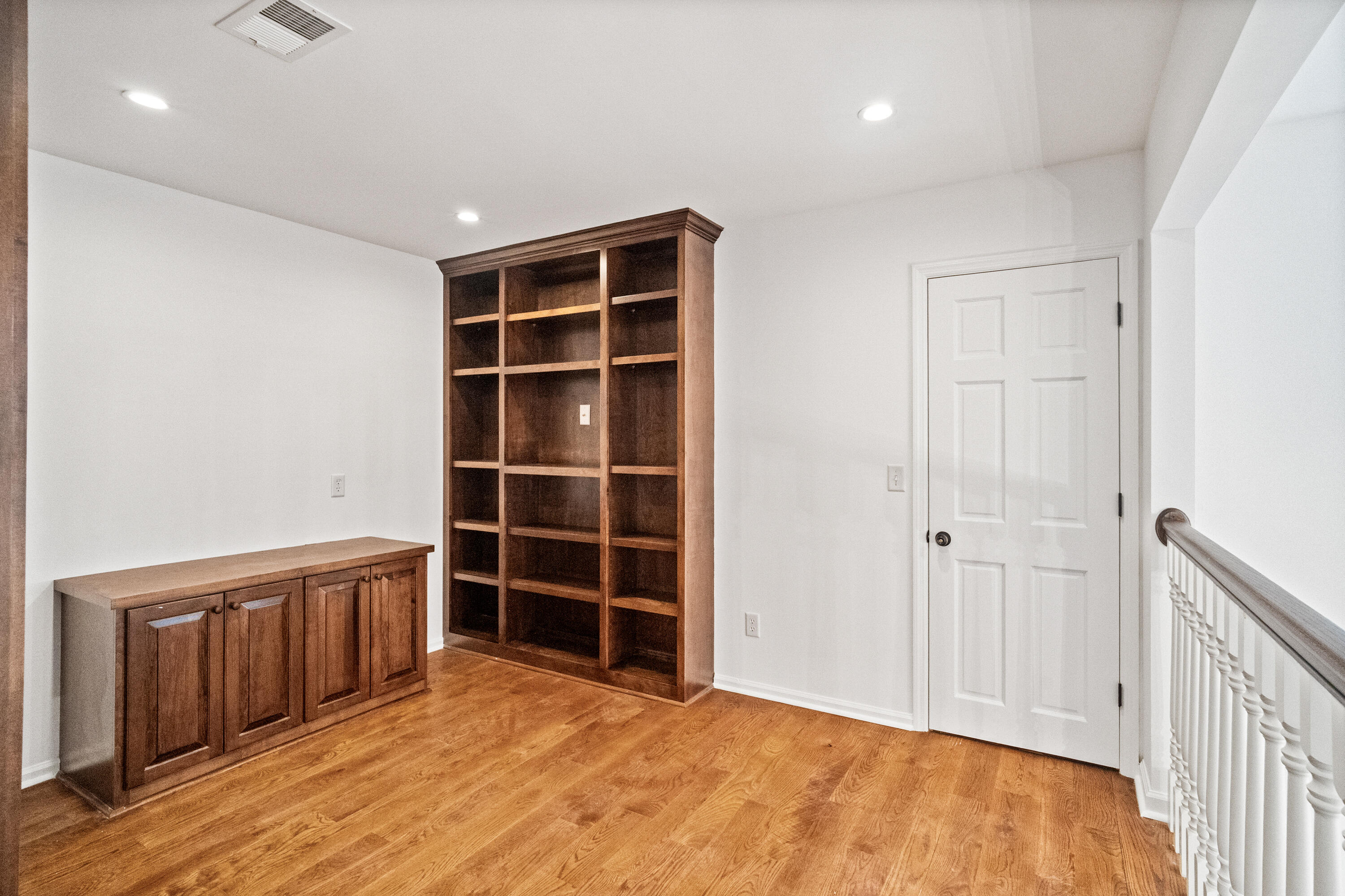 33 Wappoo Creek Place