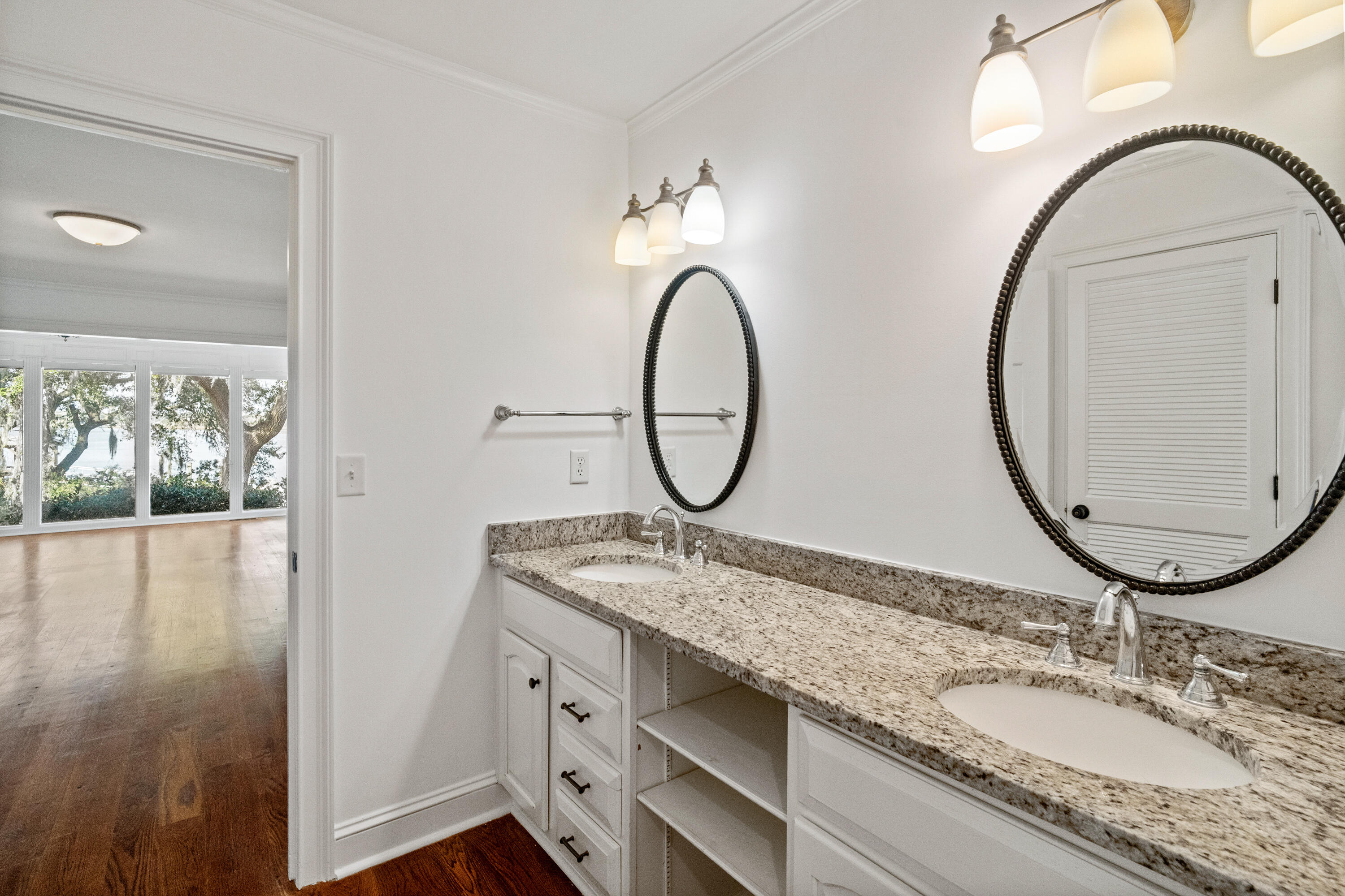 33 Wappoo Creek Place