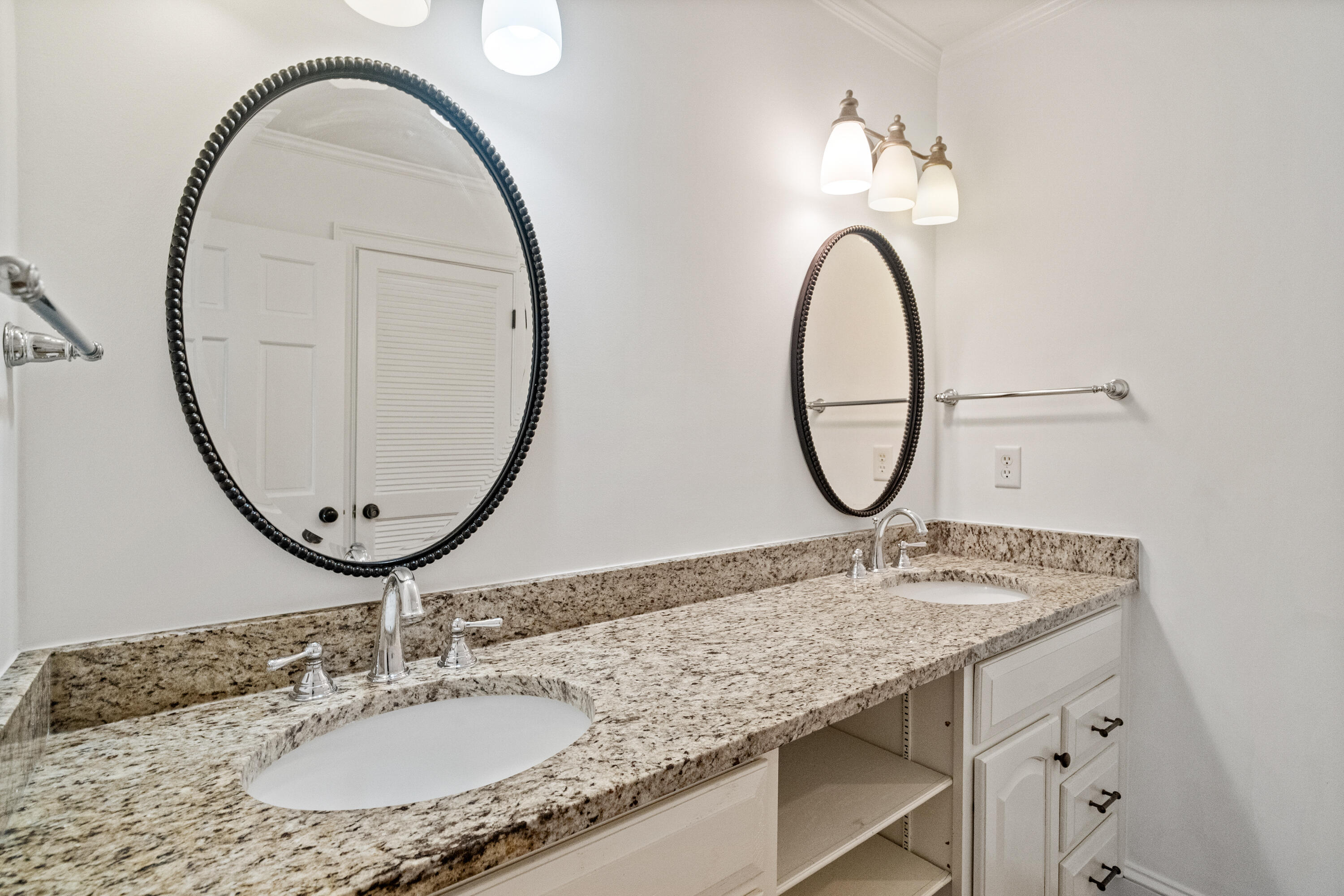 33 Wappoo Creek Place