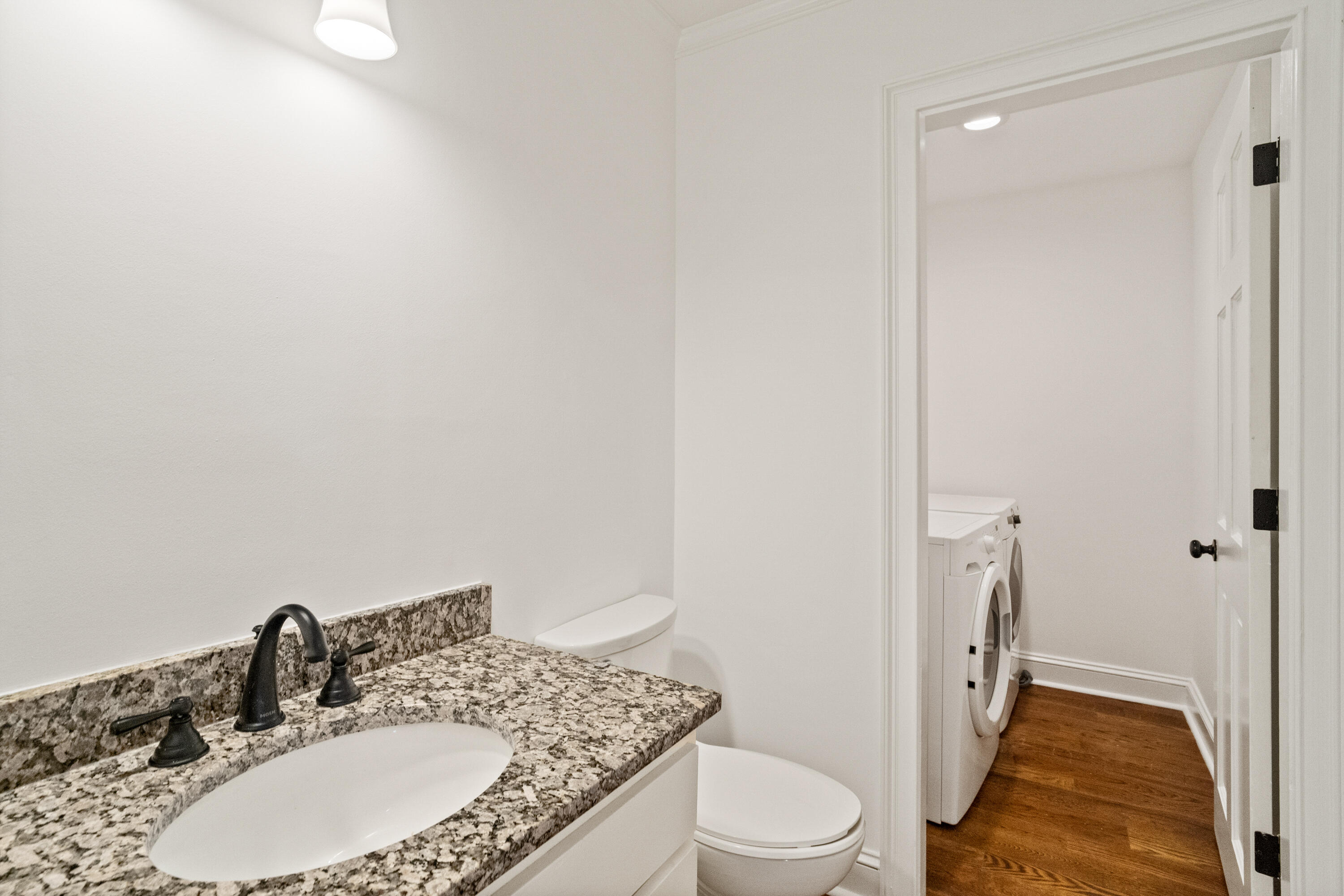 33 Wappoo Creek Place