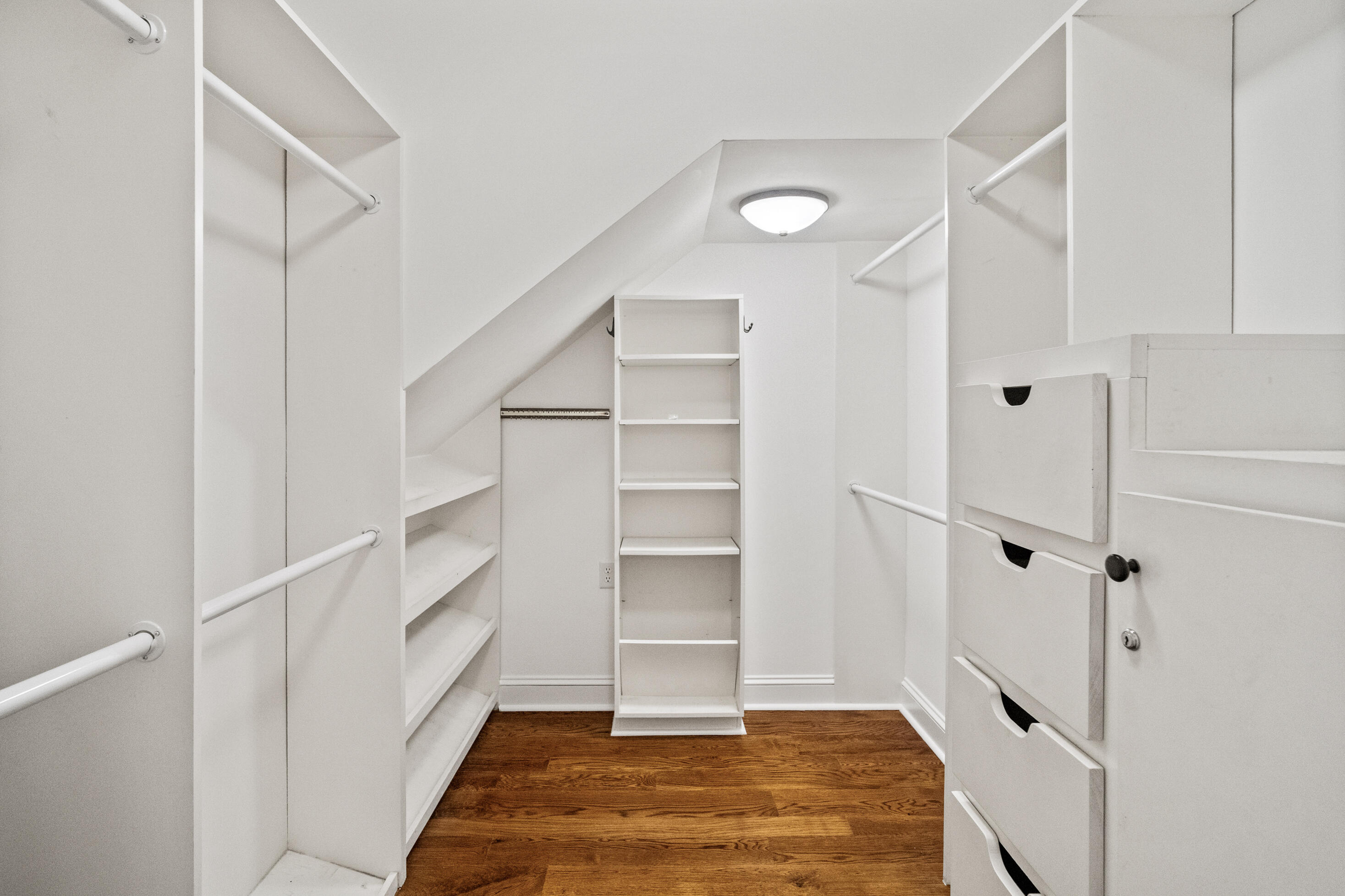 33 Wappoo Creek Place