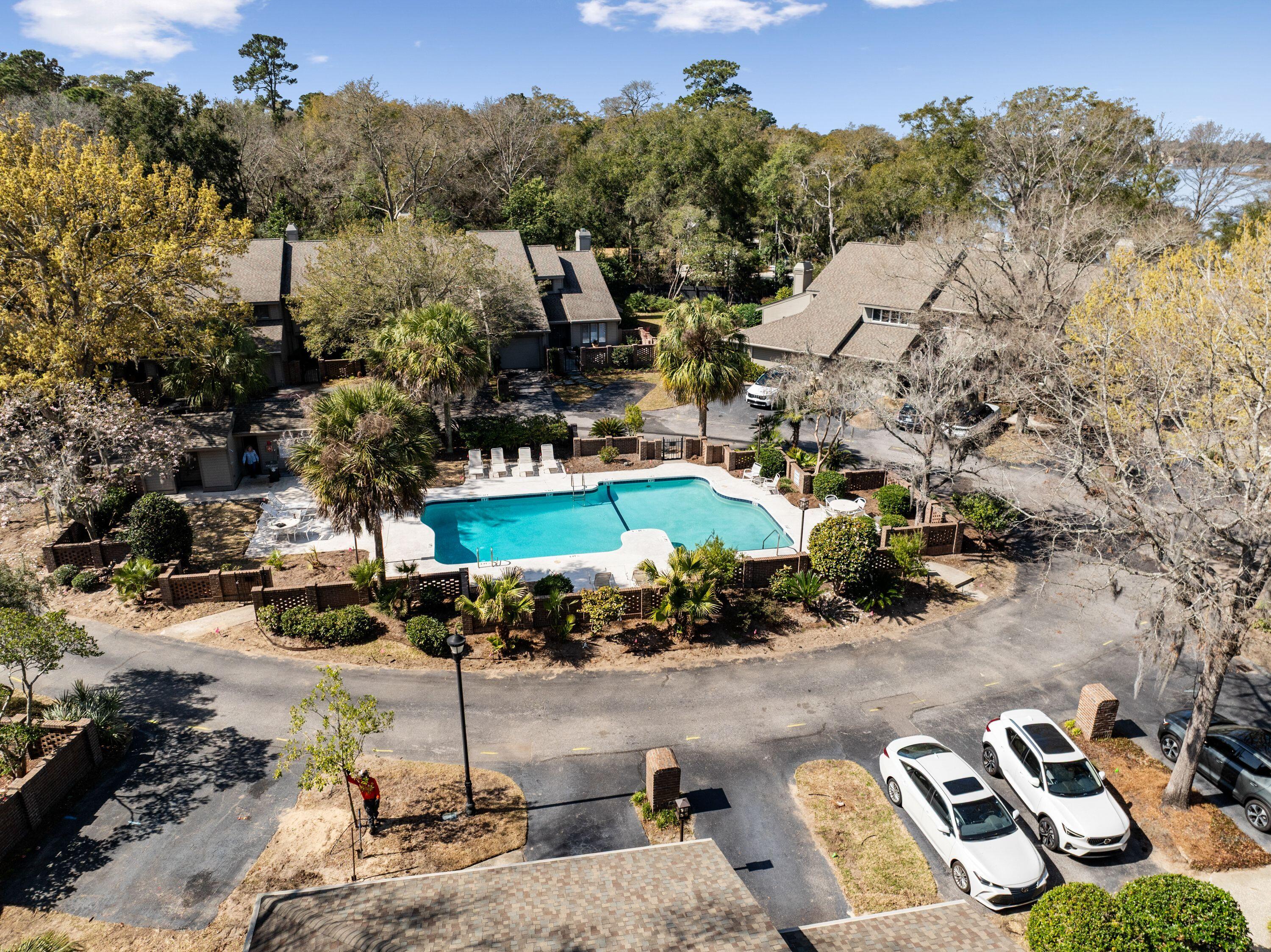 33 Wappoo Creek Place