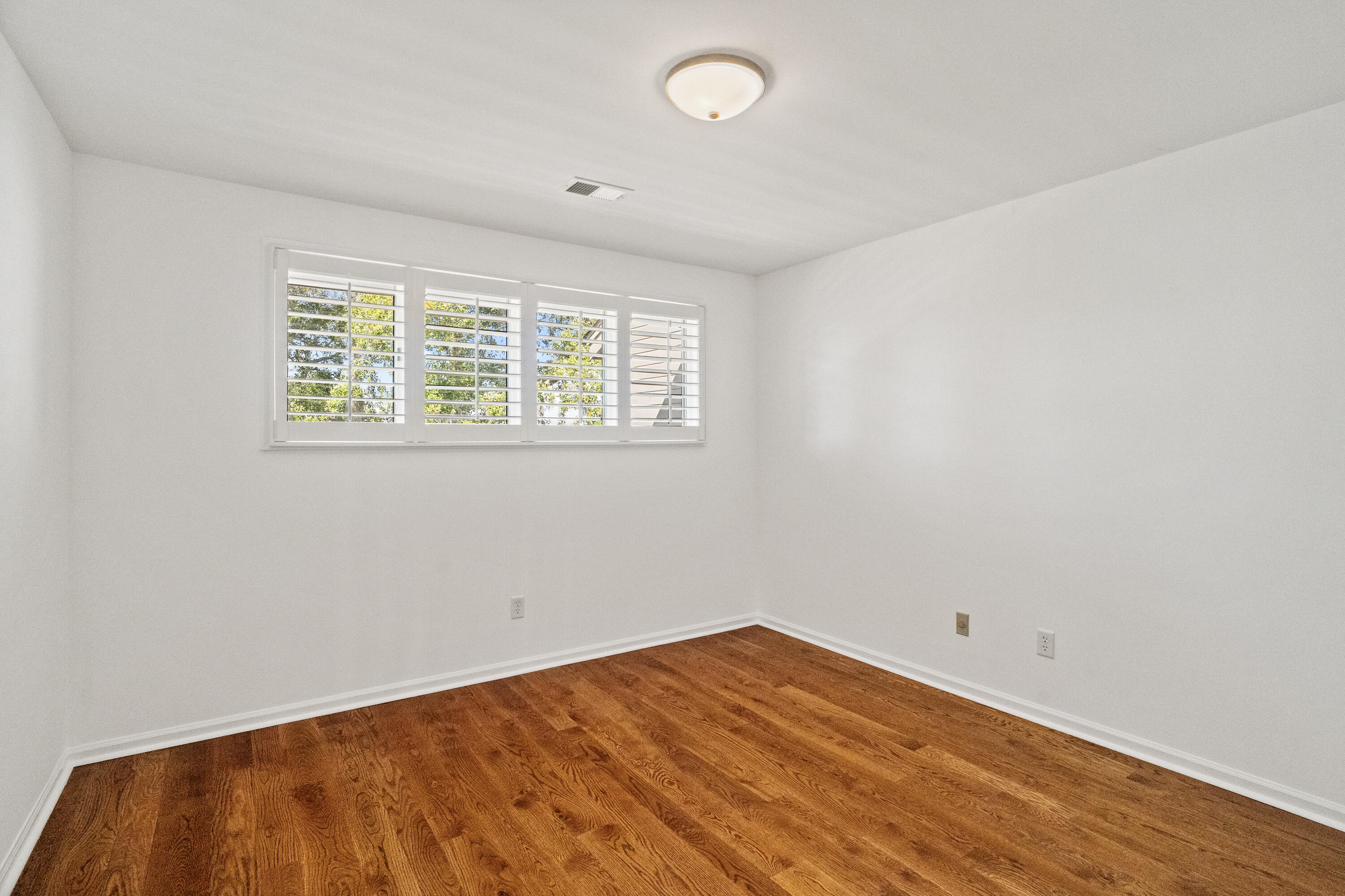 33 Wappoo Creek Place