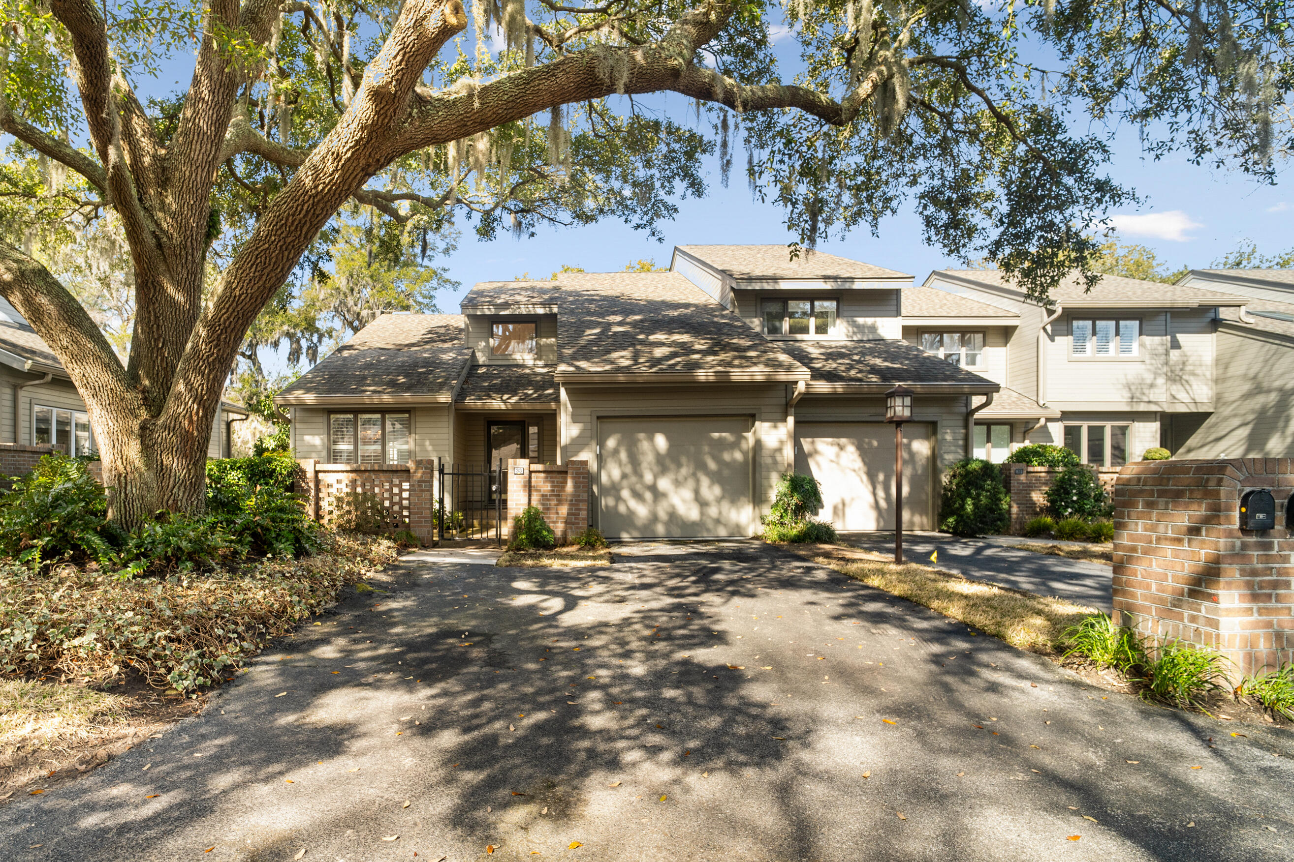 33 Wappoo Creek Place