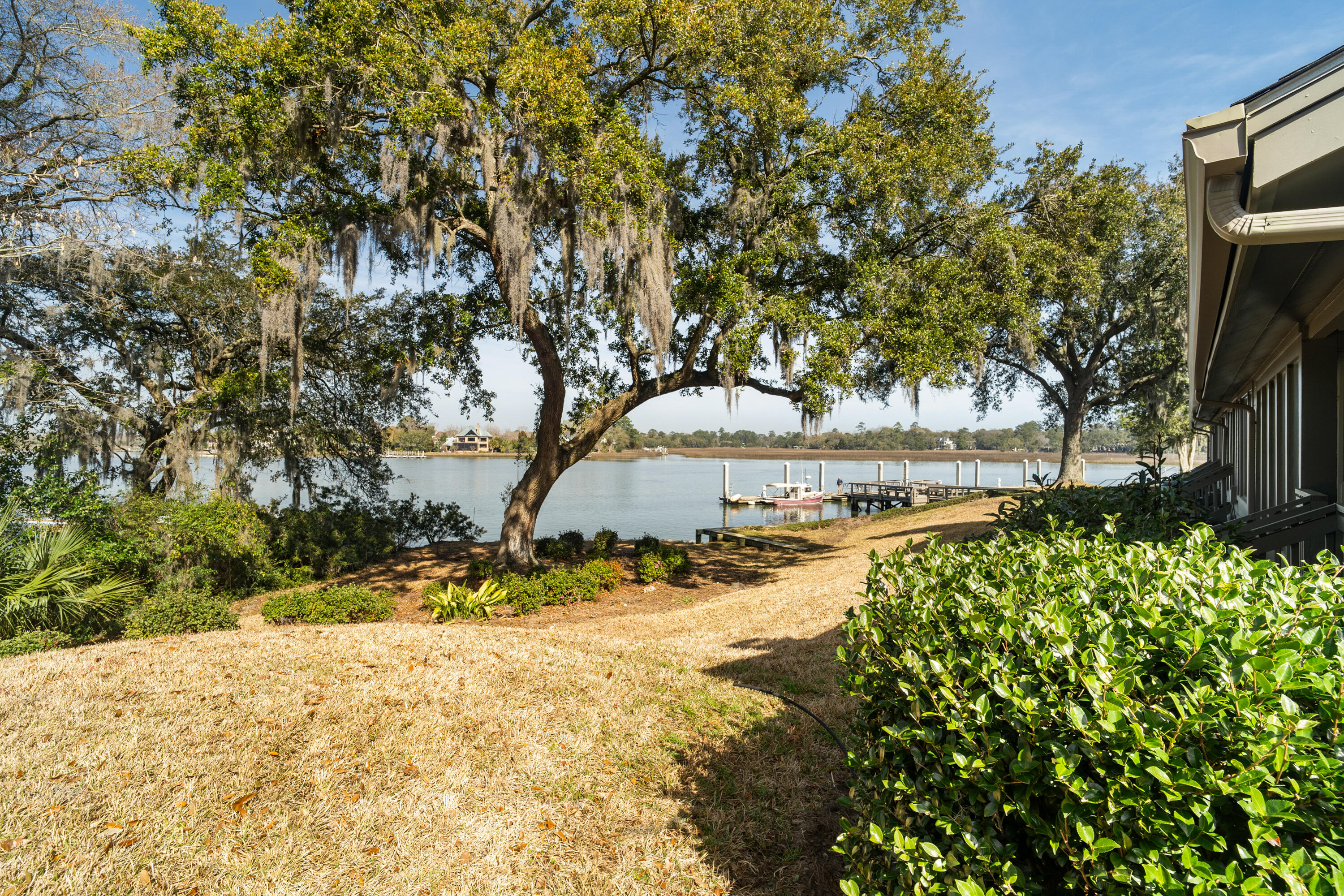 33 Wappoo Creek Place