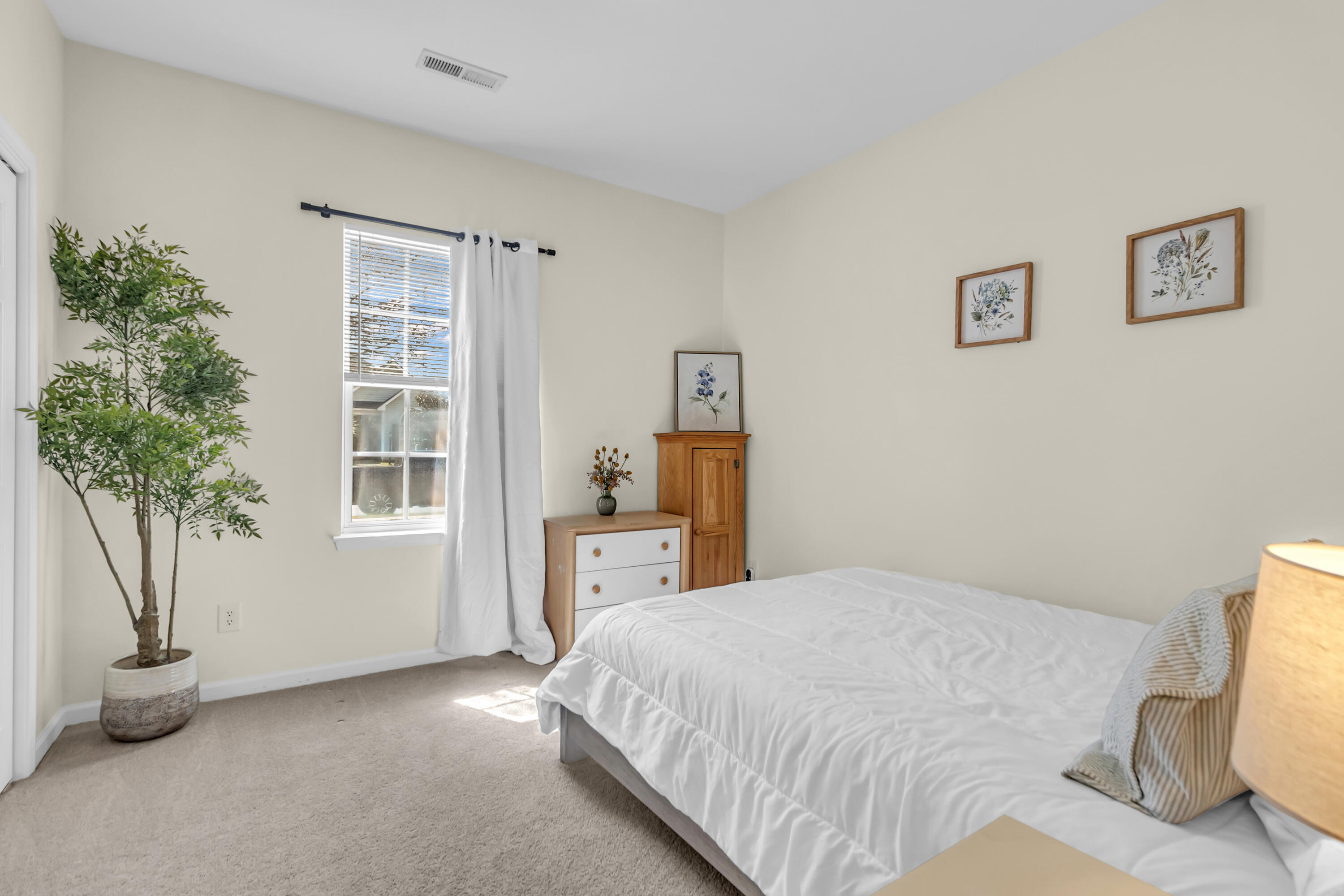 2786 August Road