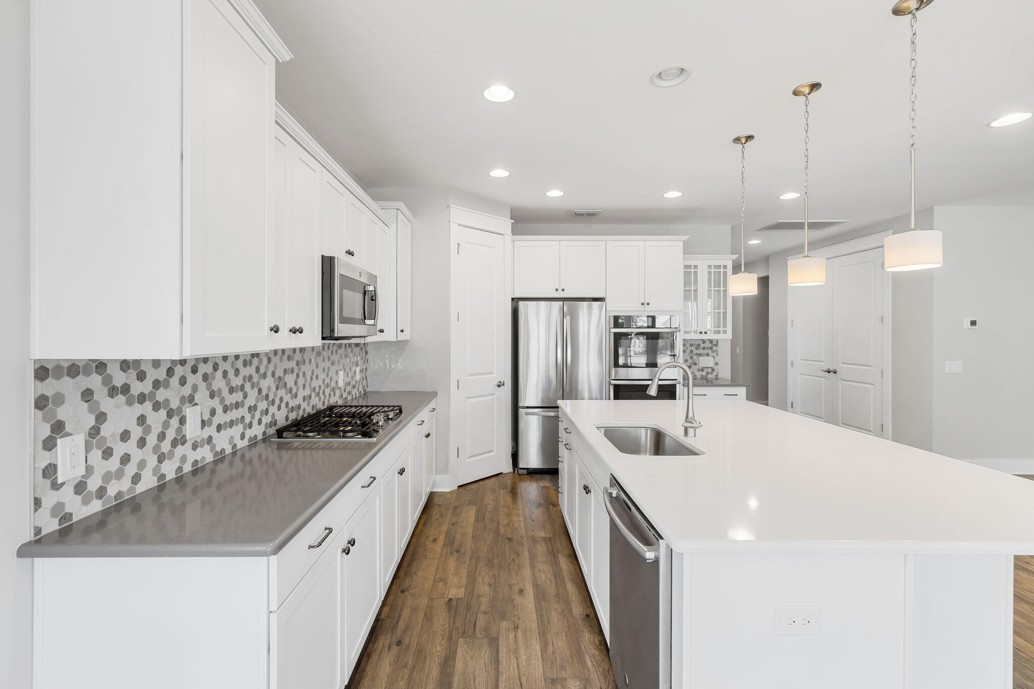 548 Four Seasons Boulevard