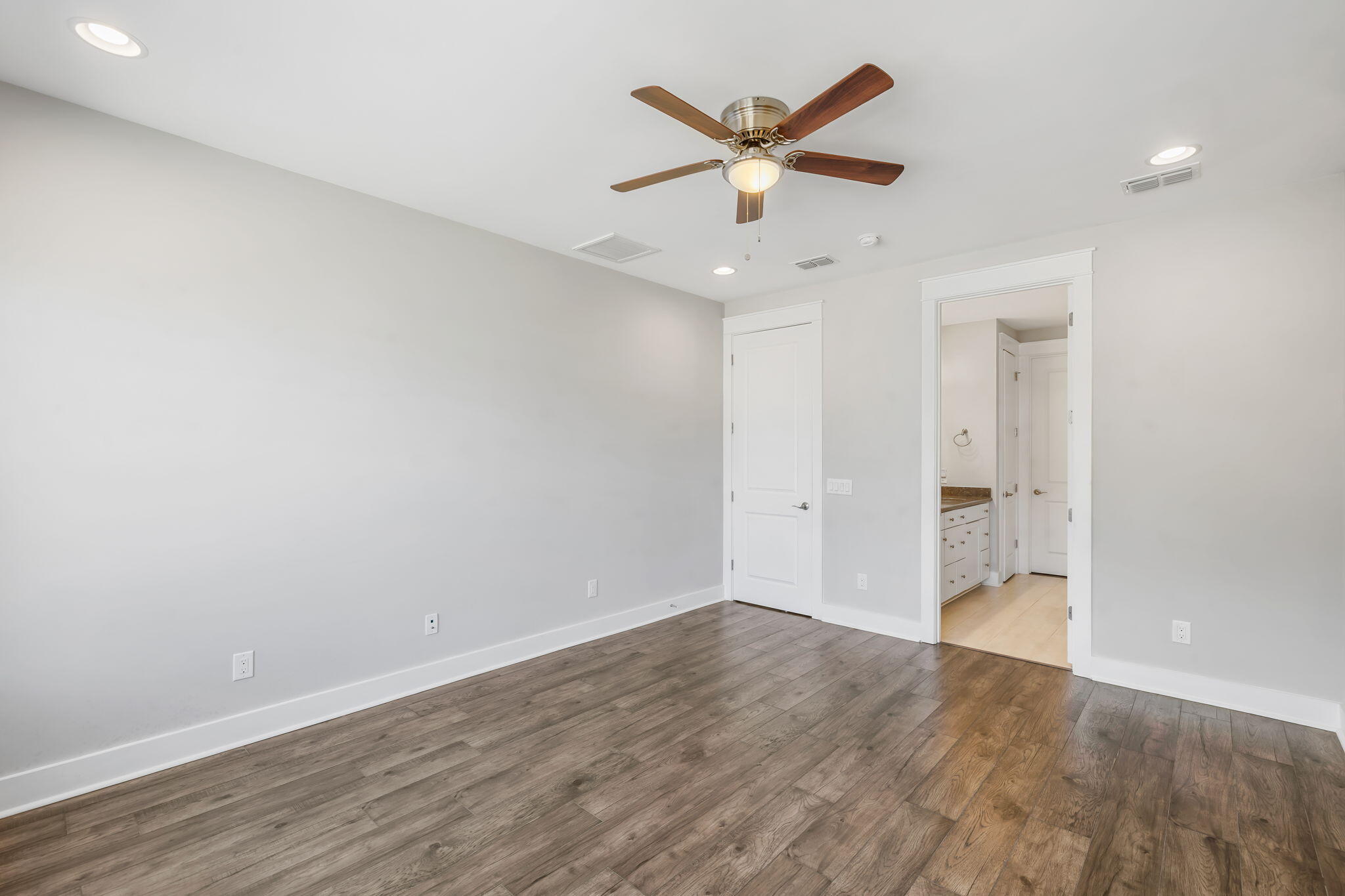 548 Four Seasons Boulevard