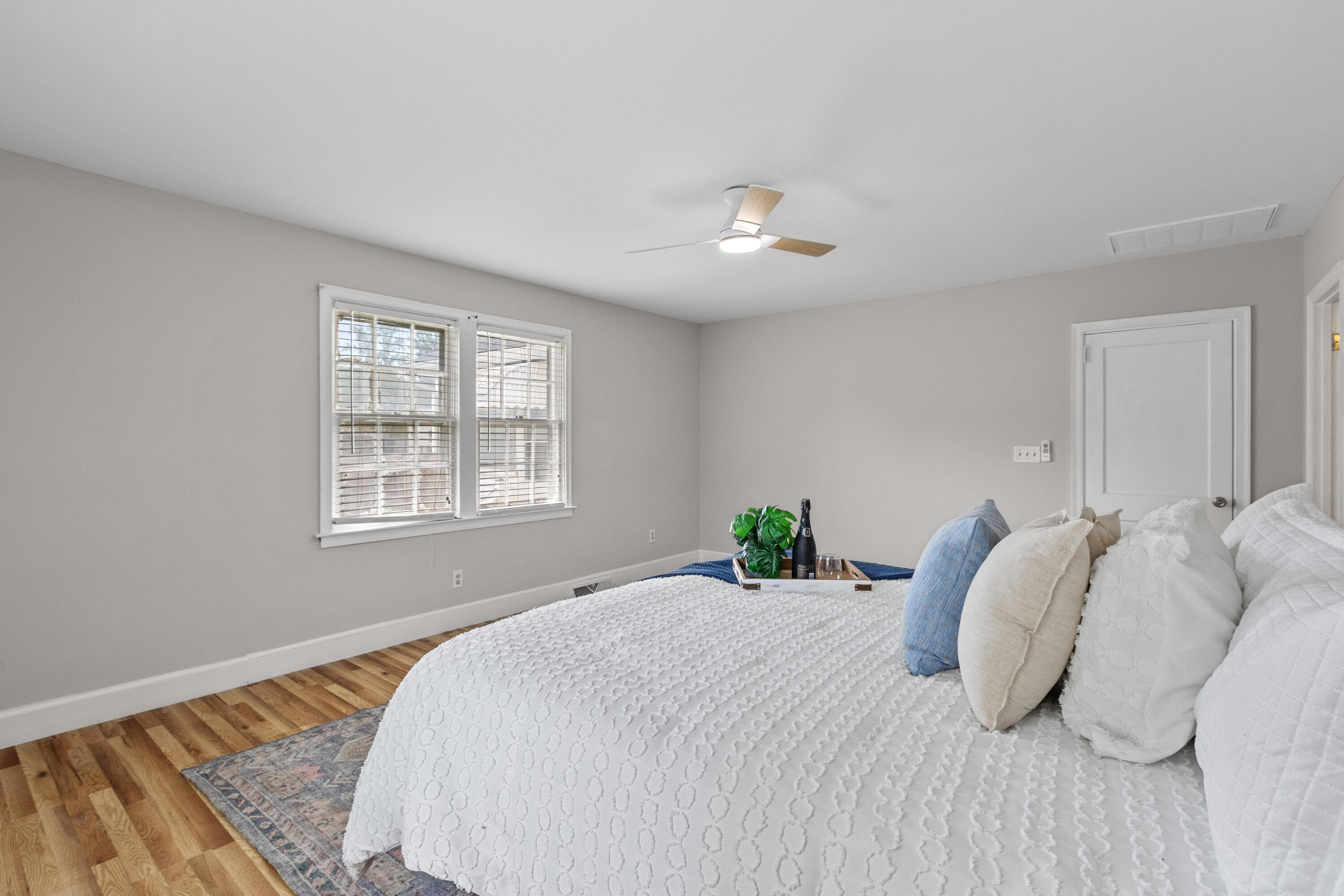 5252 Braddock Avenue