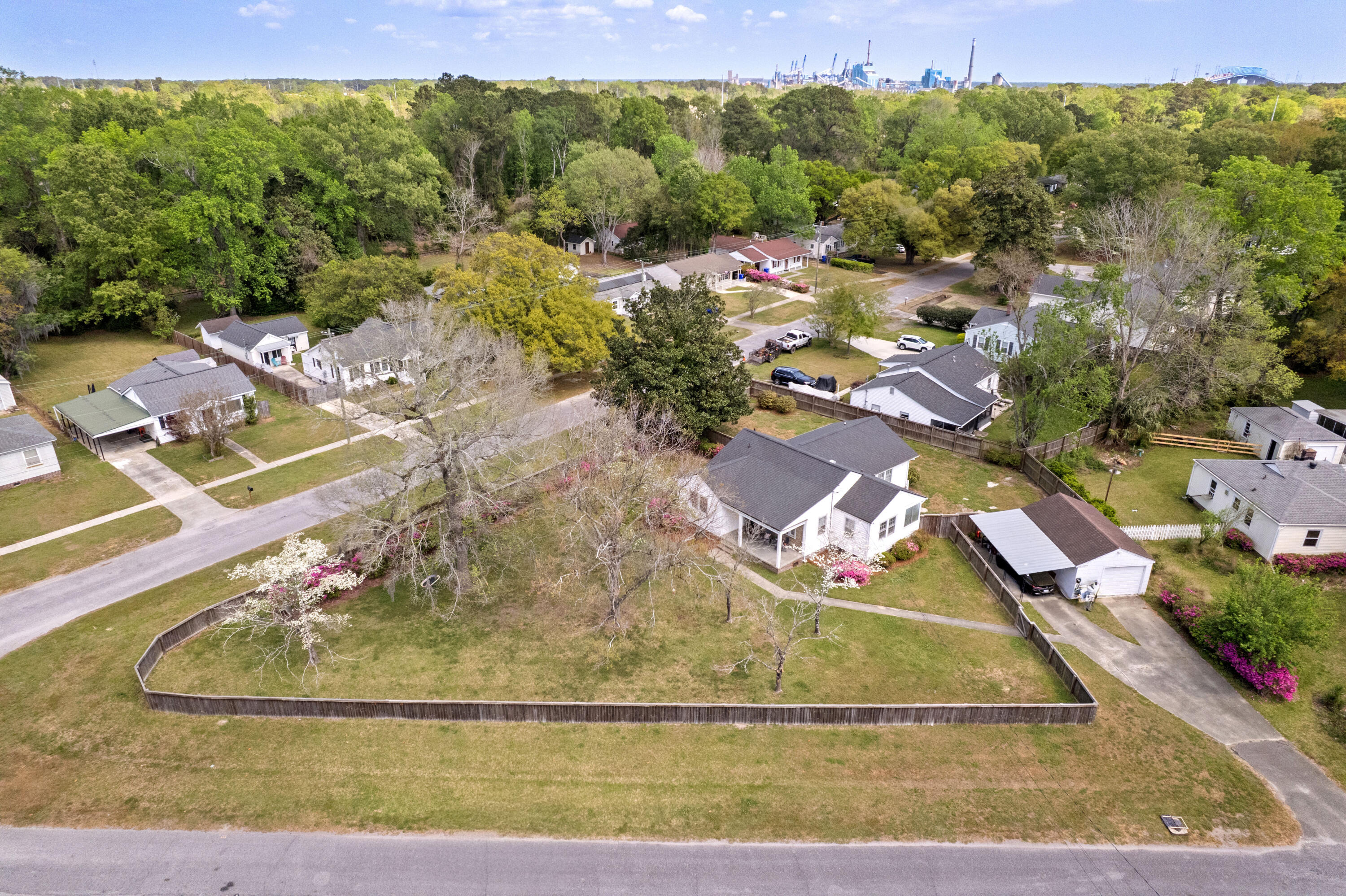 5252 Braddock Avenue