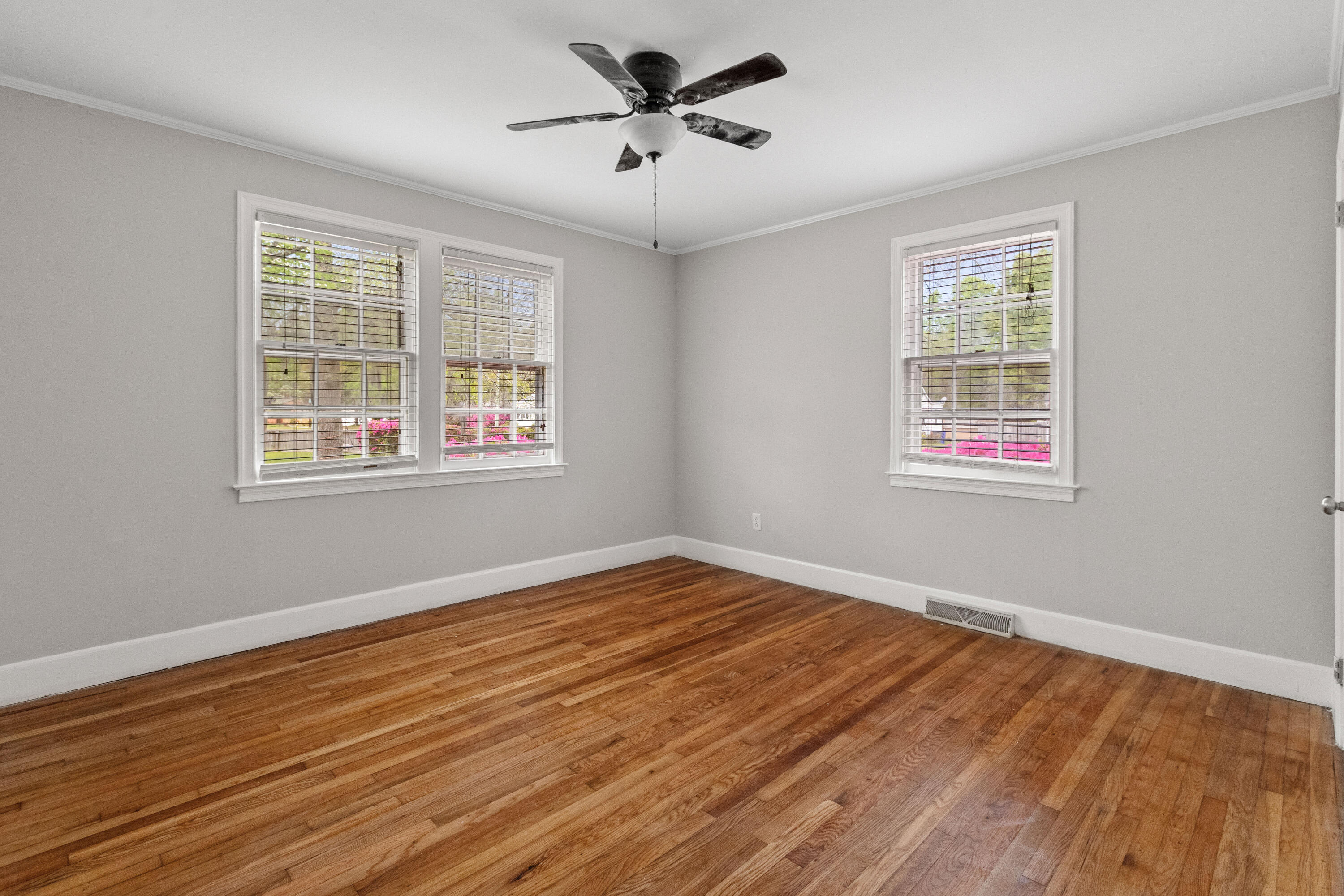 5252 Braddock Avenue