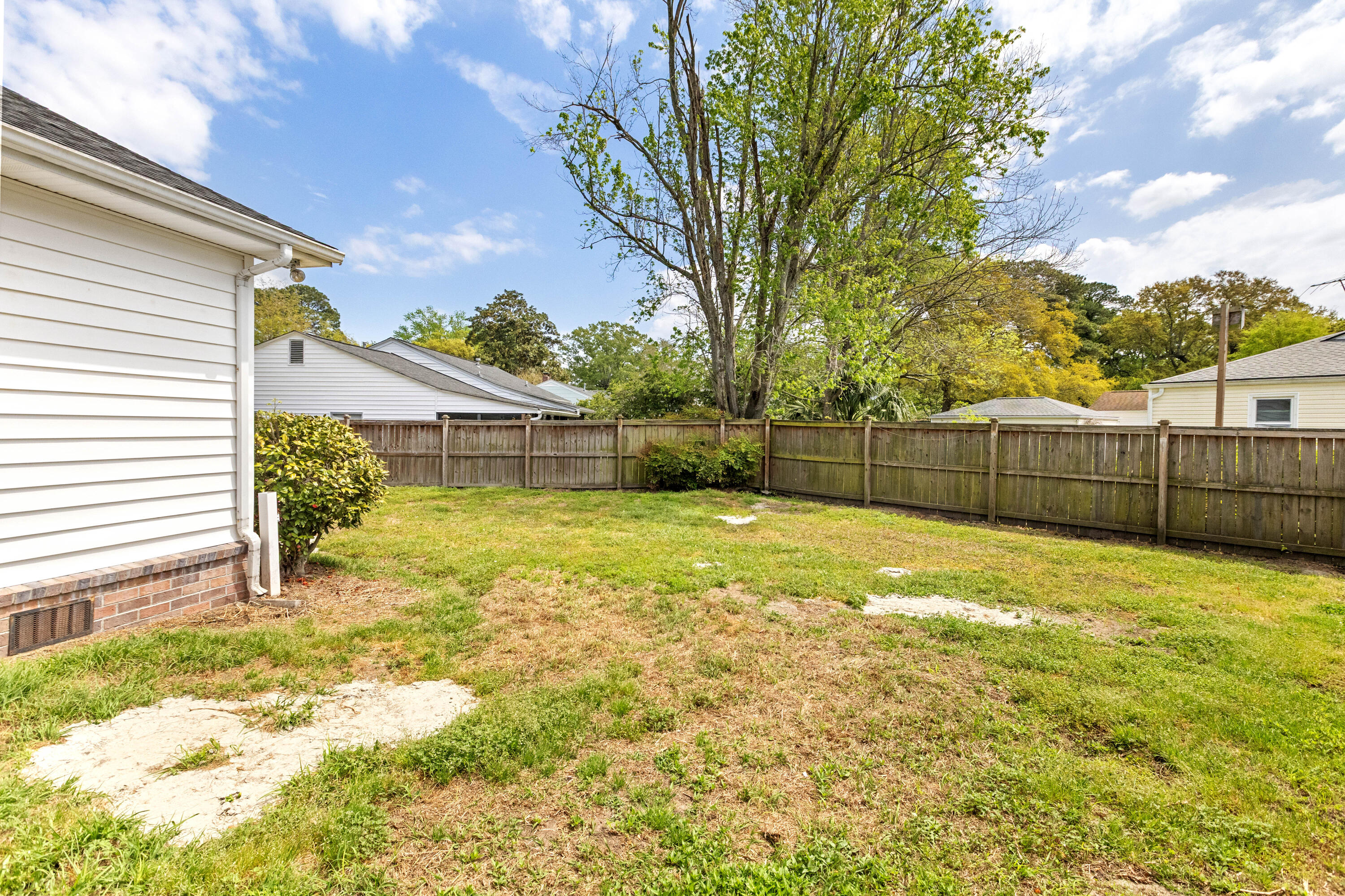 5252 Braddock Avenue