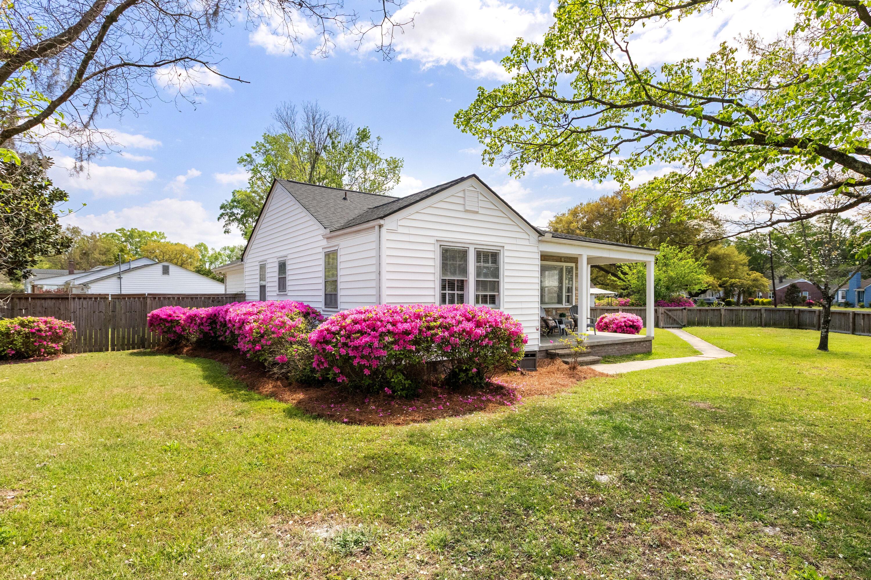 5252 Braddock Avenue