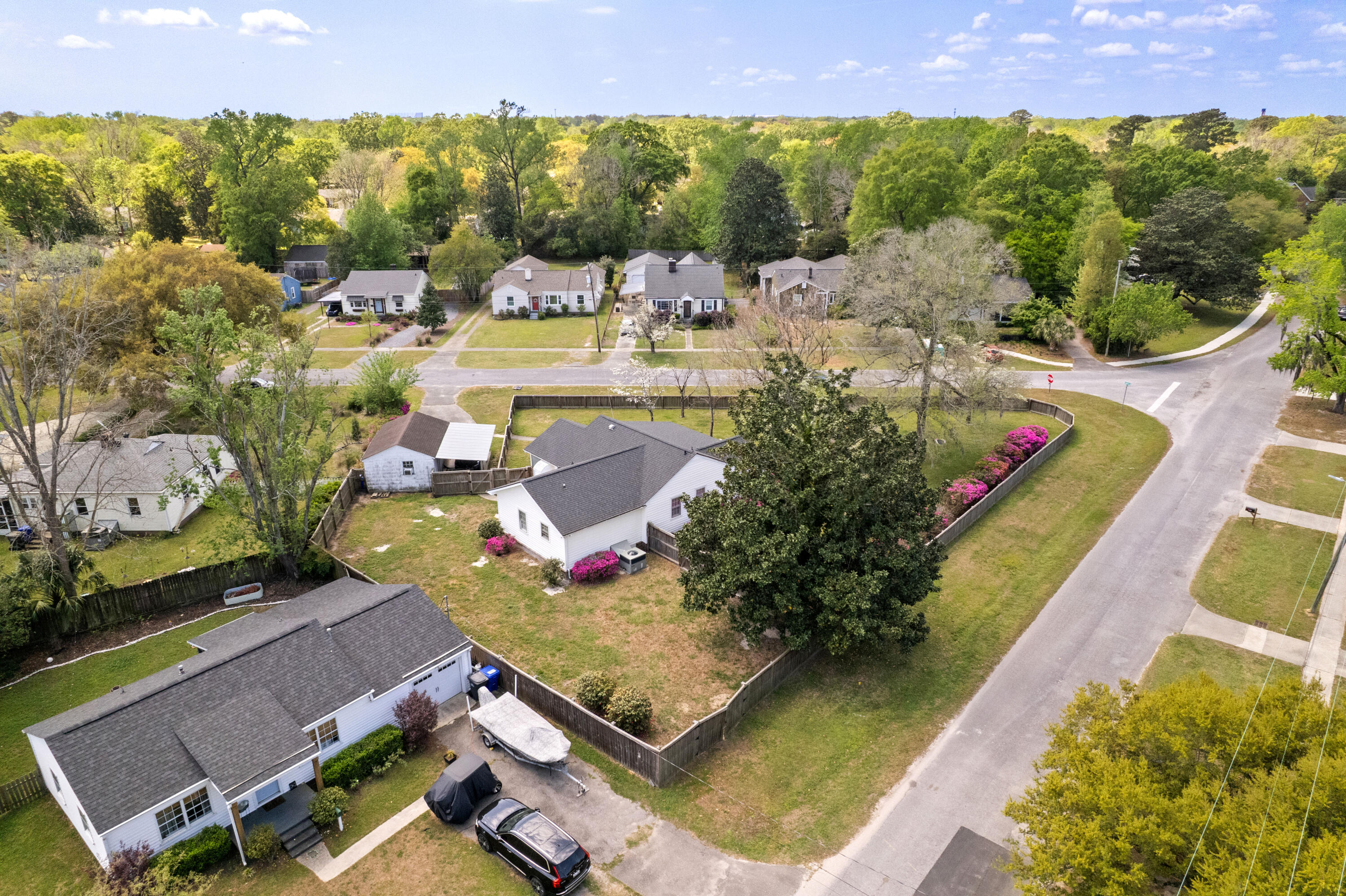 5252 Braddock Avenue