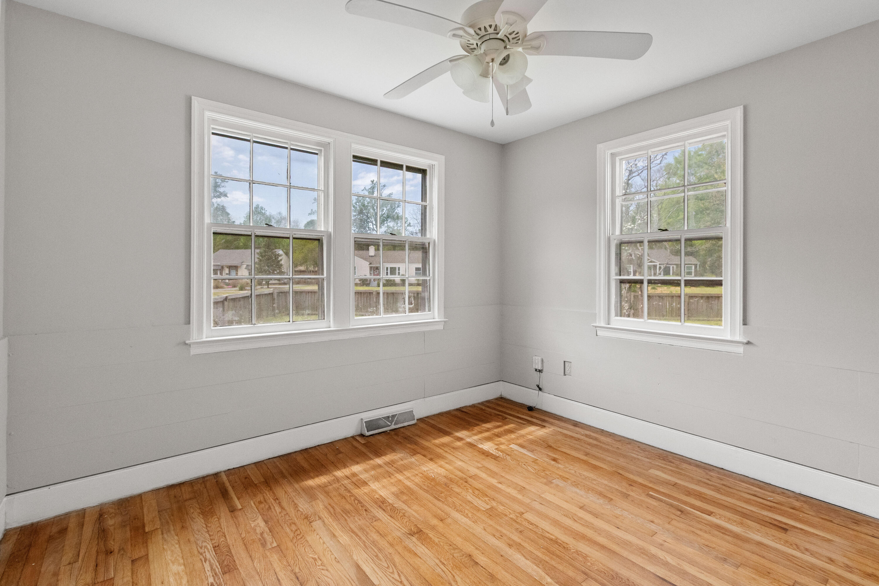 5252 Braddock Avenue