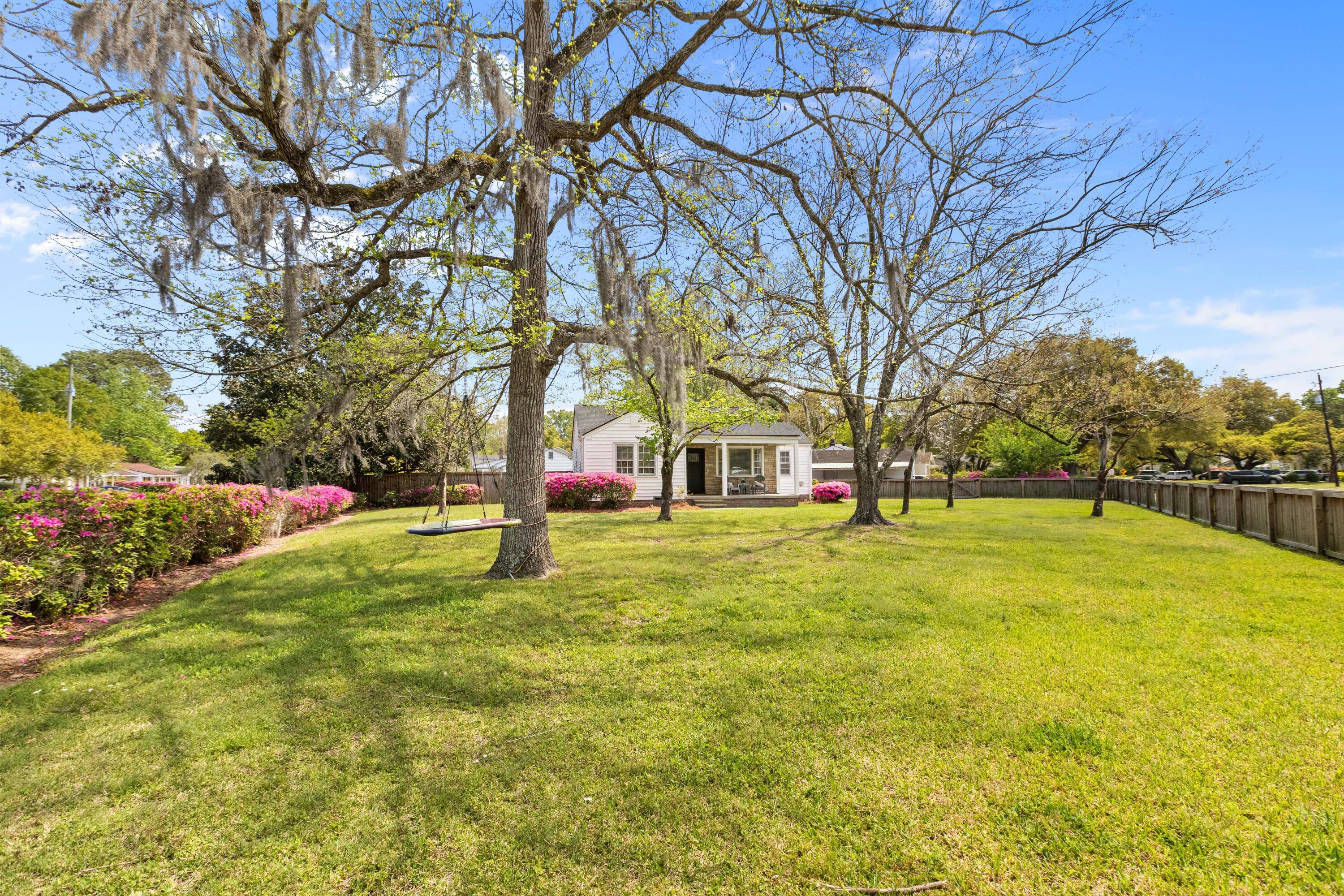 5252 Braddock Avenue