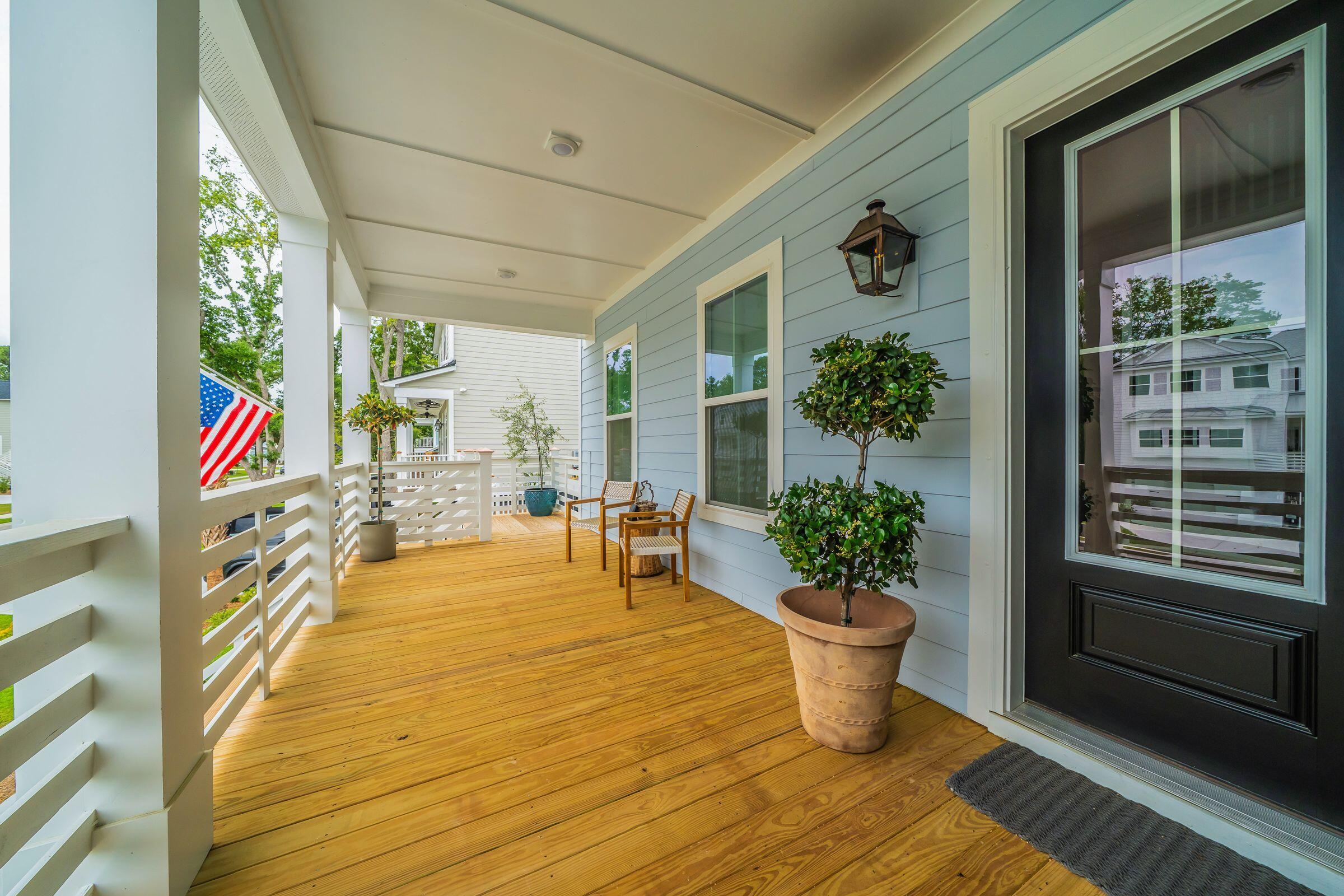 1427 Dahlia Drive