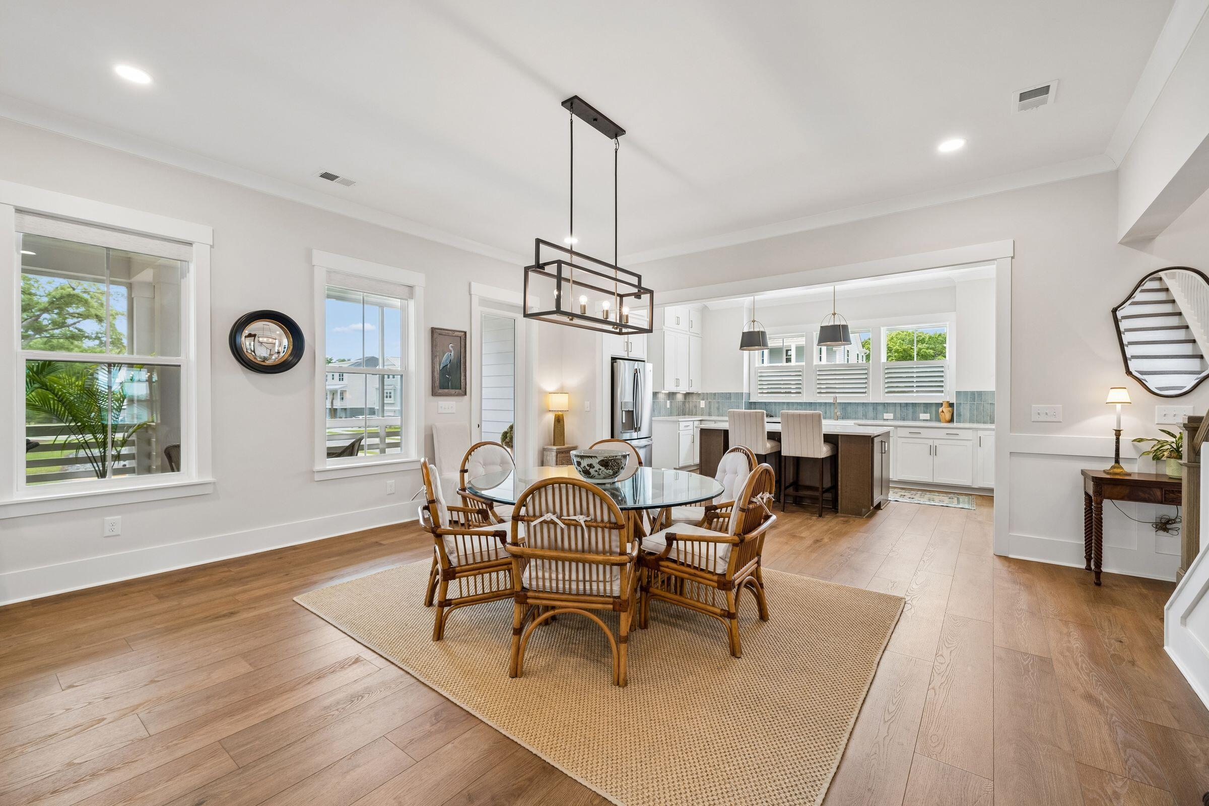 1427 Dahlia Drive