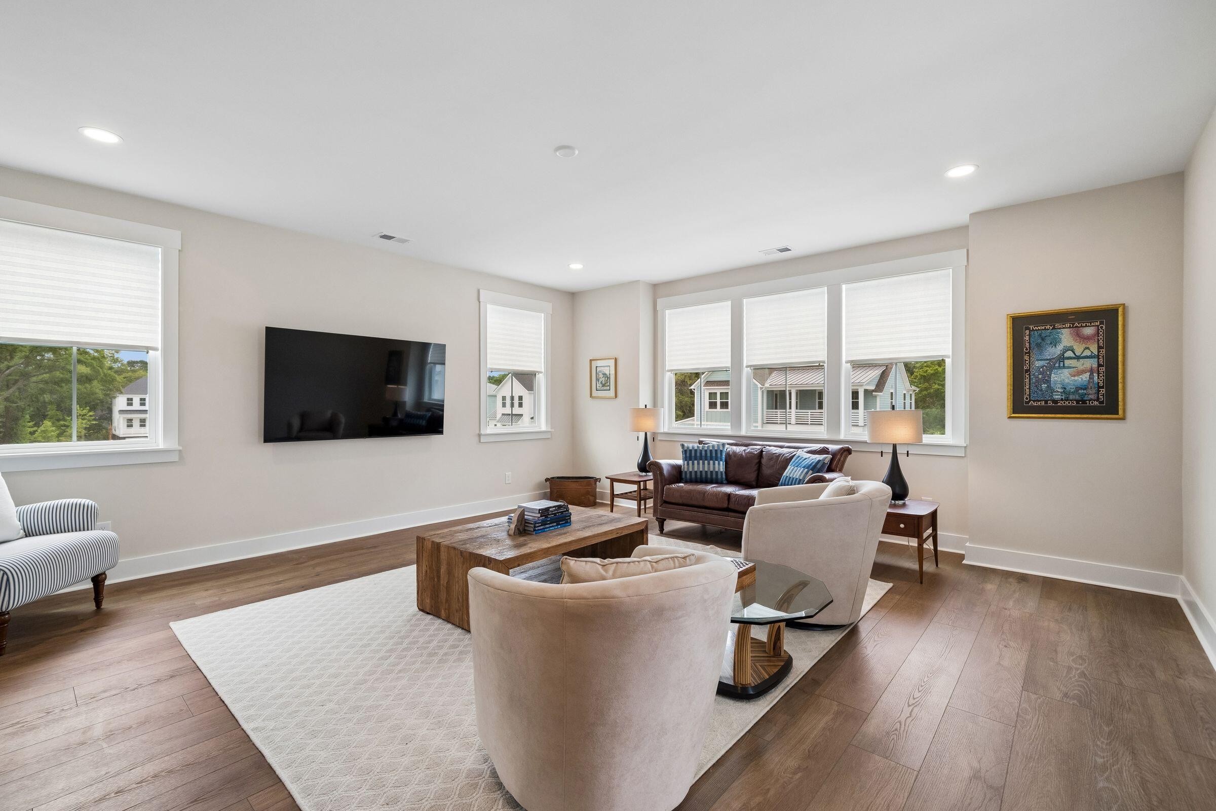 1427 Dahlia Drive